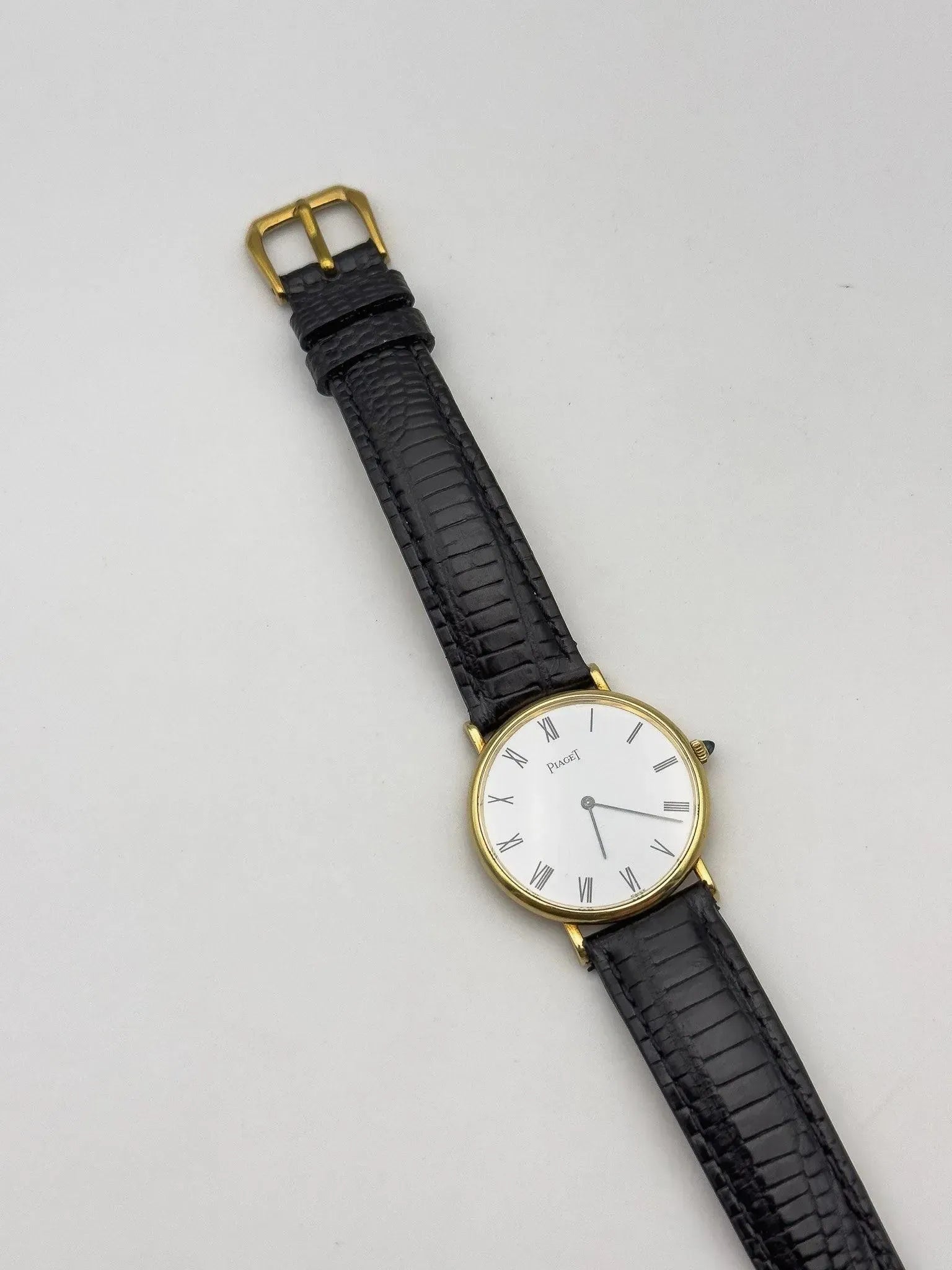 Piaget - 9025 18K Gold - 1970's - Atelier Victor - Vintage Shop