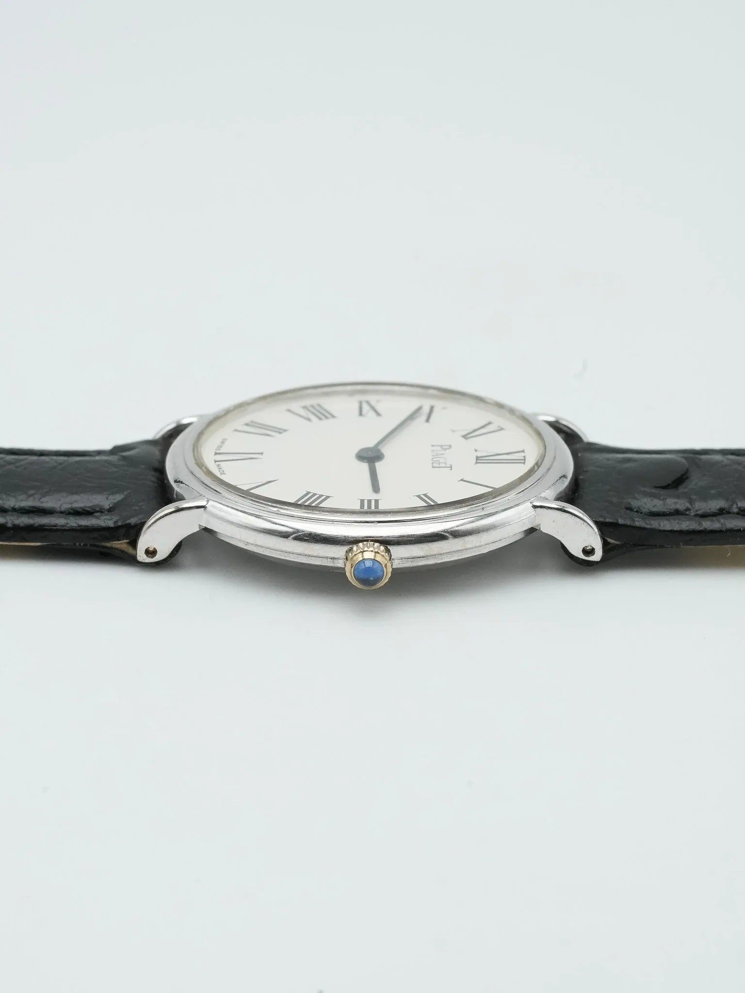 Piaget - 9822 Peite Ellipse Or blanc 18K - 1980s - Atelier Victor - Vintage Shop