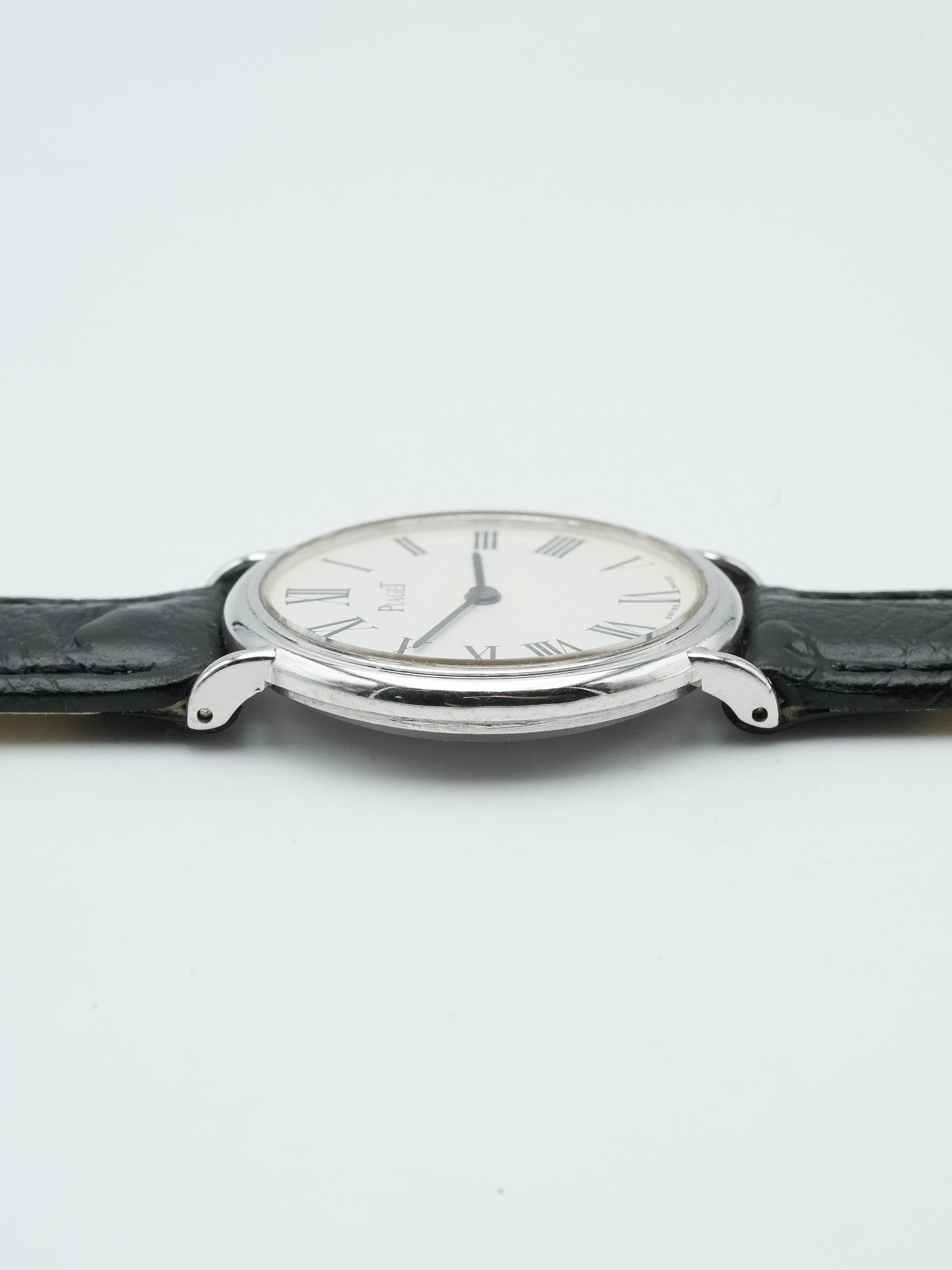Piaget - 9822 Peite Ellipse Or blanc 18K - 1980s - Atelier Victor - Vintage Shop