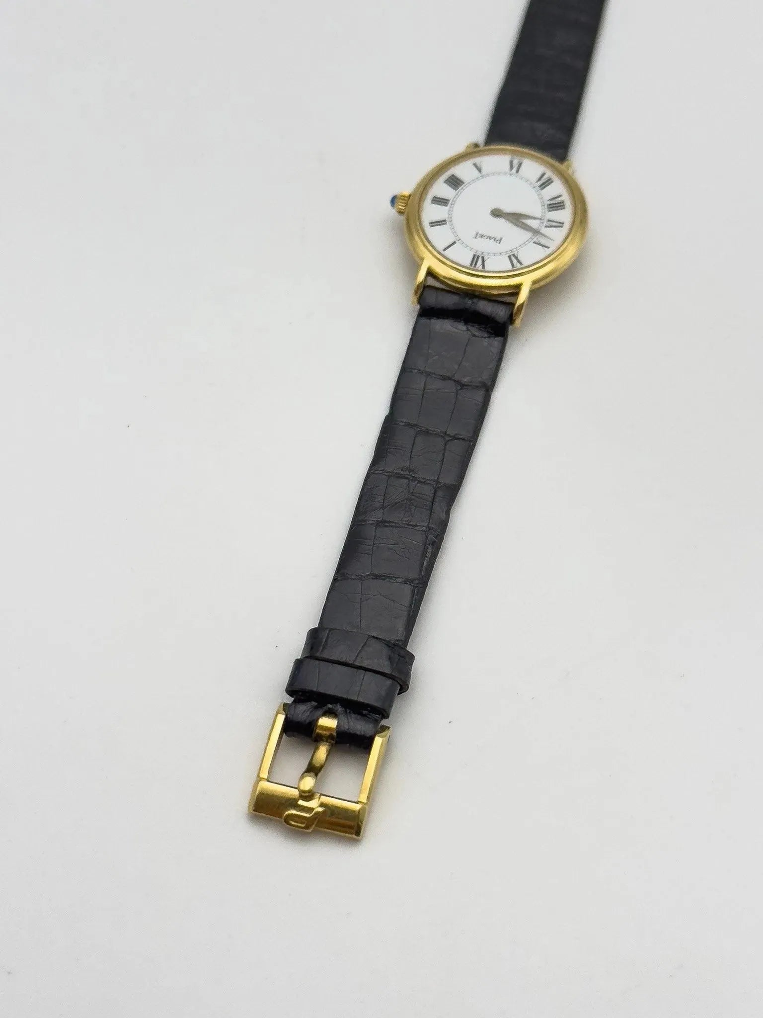 Piaget - Small Ellipse 18k Gold - 1980s - Atelier Victor Paris - Vintage Watch Shop Dubai