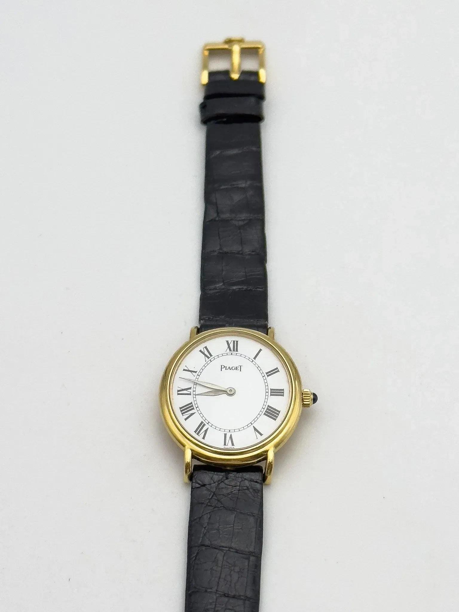 Piaget - Small Ellipse 18k Gold - 1980s - Atelier Victor - Vintage Shop
