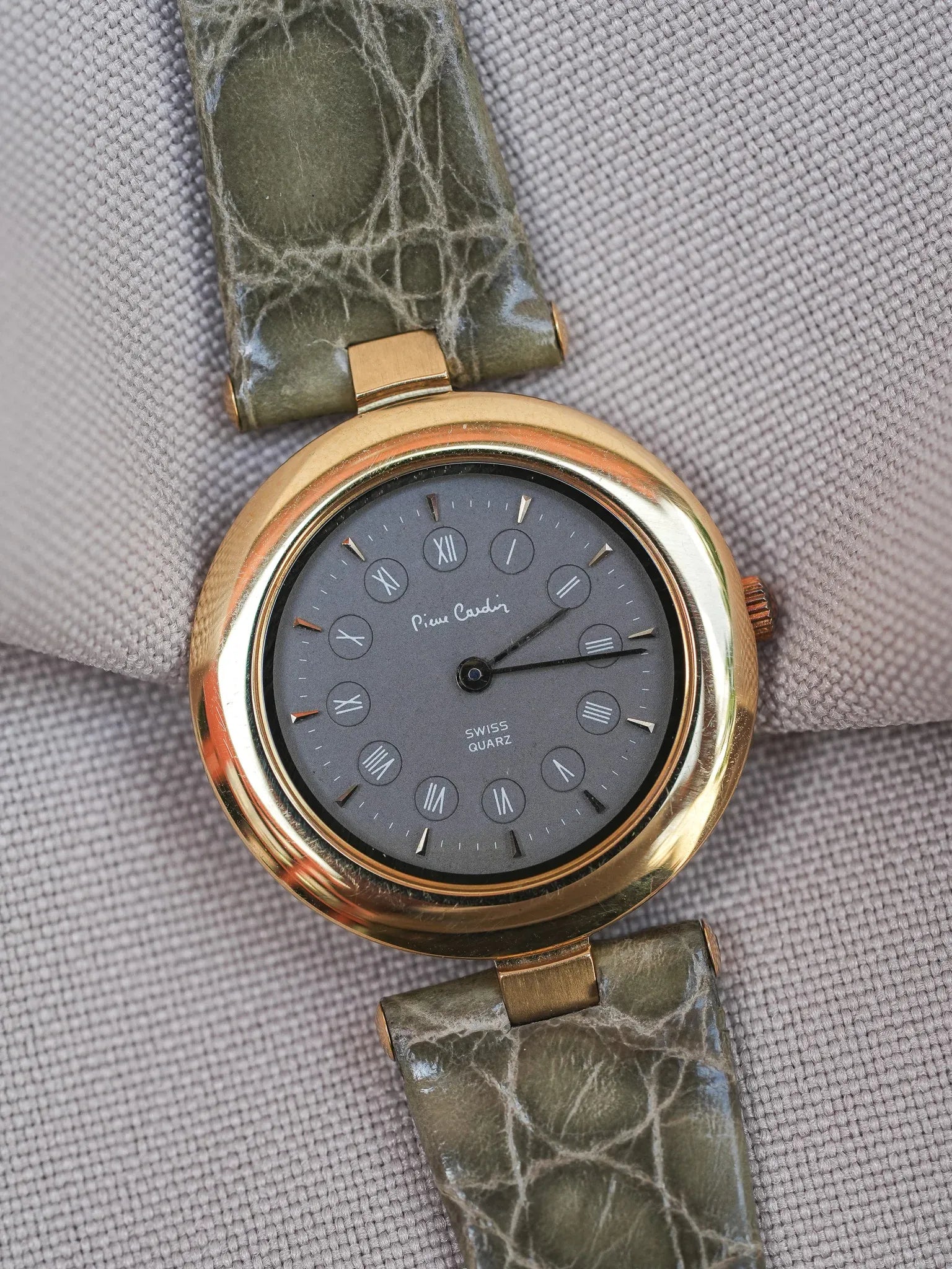 PIerre Cardin - Circle Plaqué or double index anthracite - NOS - 1980s - Atelier Victor