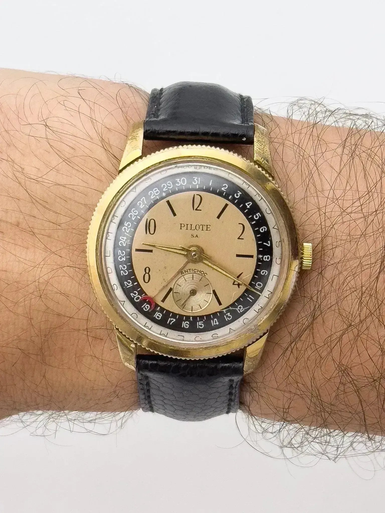 Pilote SA - Pointer Day Date - 1960s - Atelier Victor