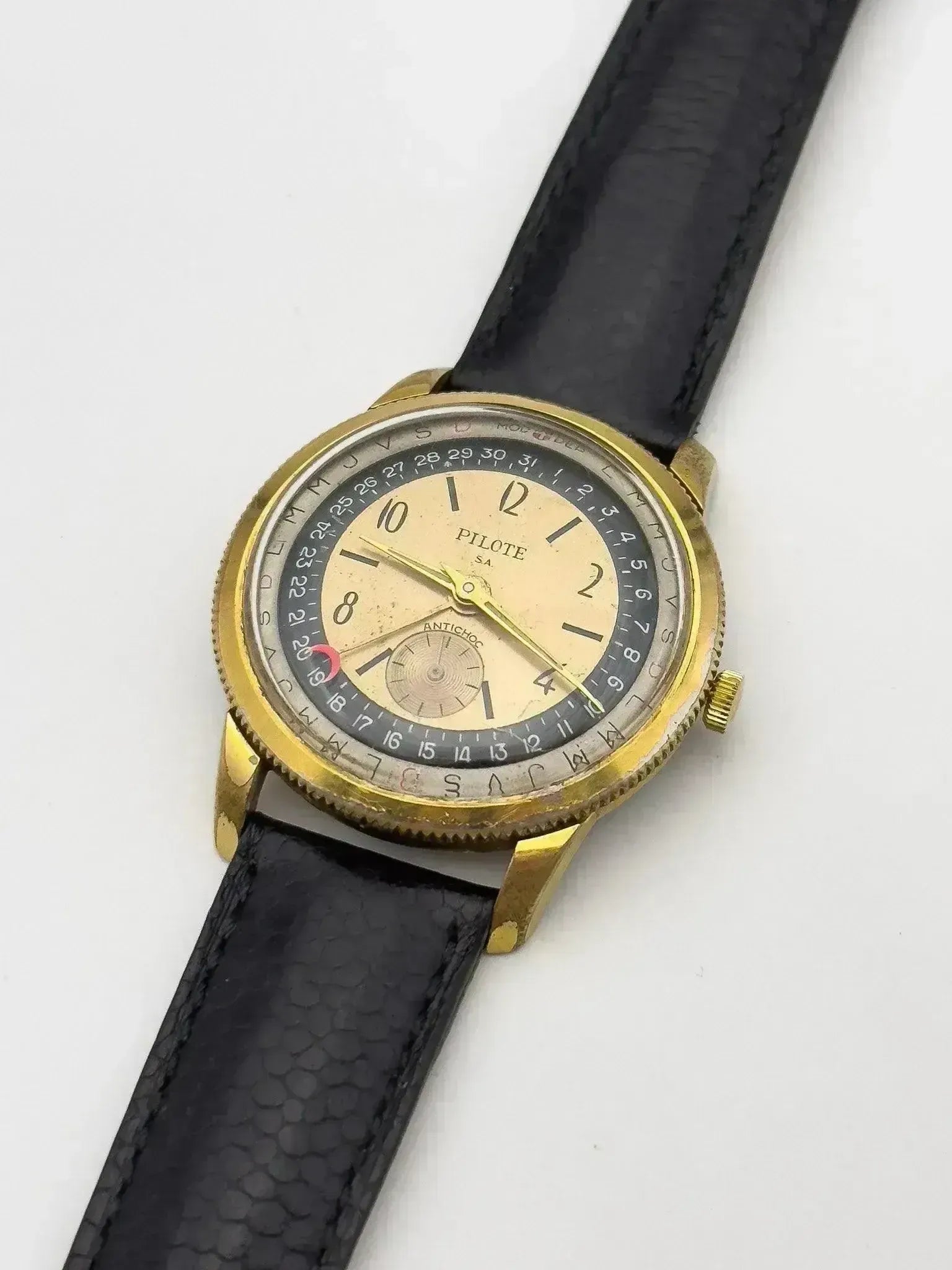 Pilote SA - Pointer Day Date - 1960s - Atelier Victor