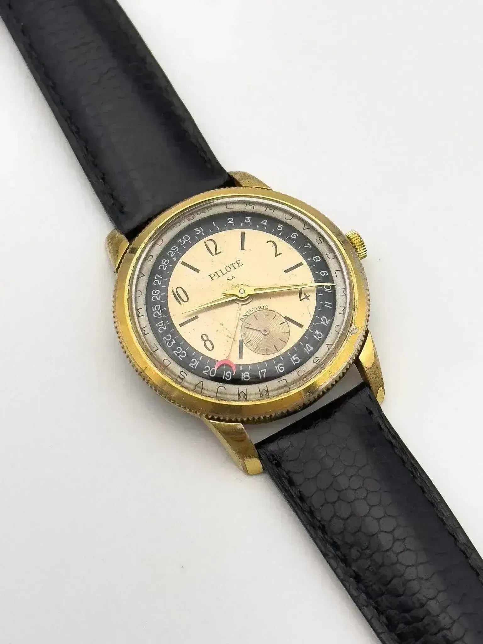 Pilote SA - Pointer Day Date - 1960s - Atelier Victor