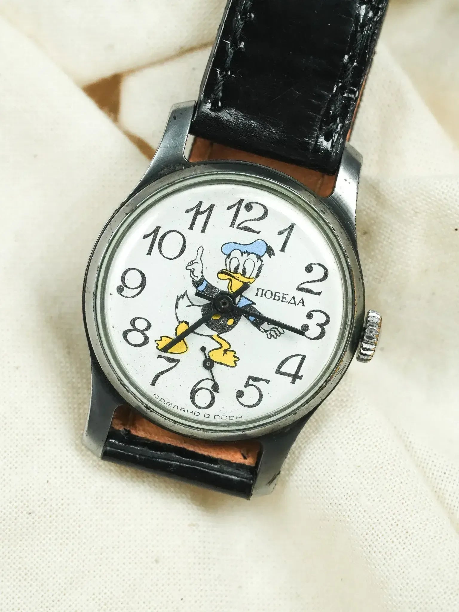 Podeba - Donald Duck Esfera blanca - 1970s