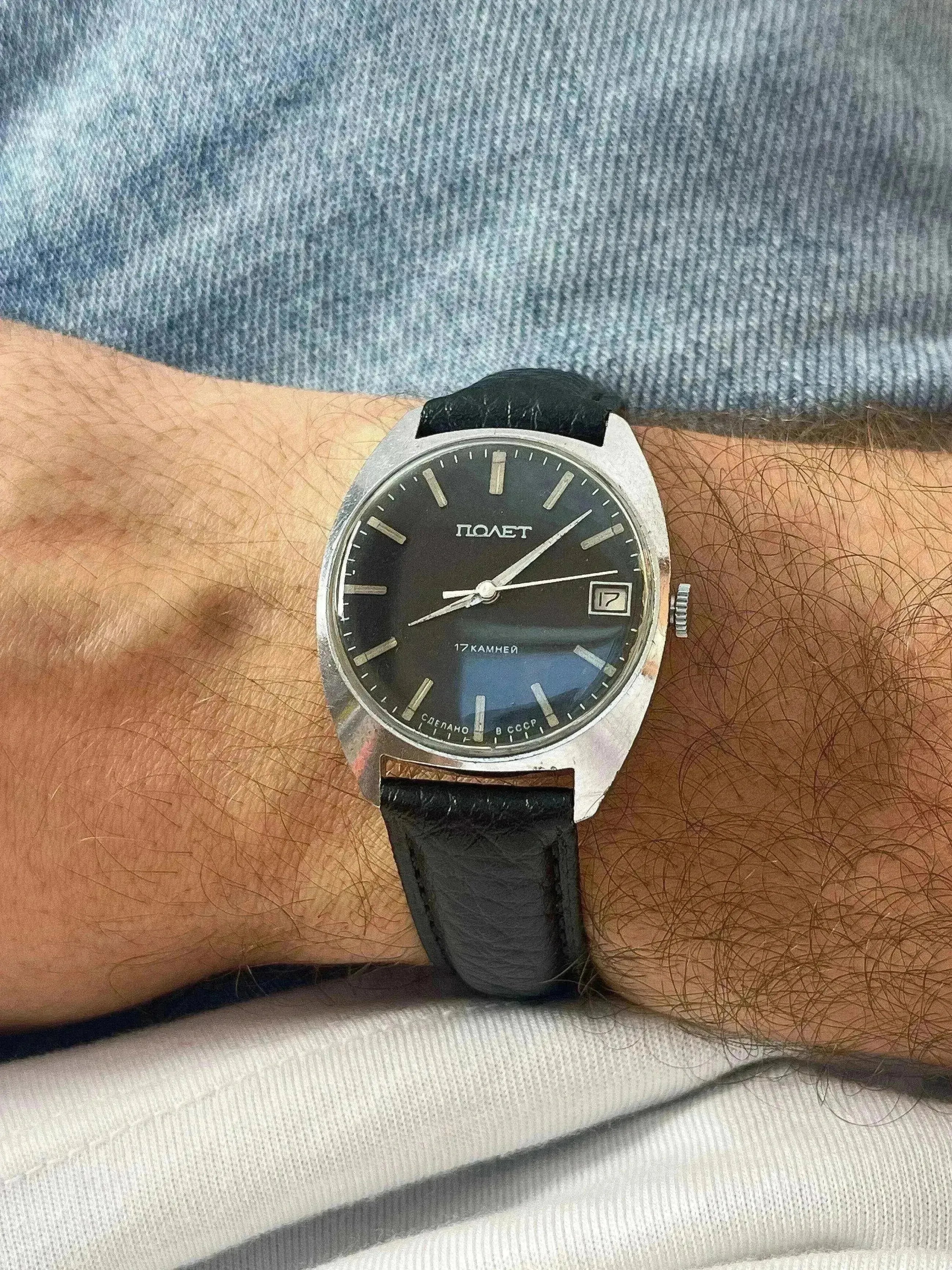 Poljot - Cadra noir date - 1970s - Atelier Victor