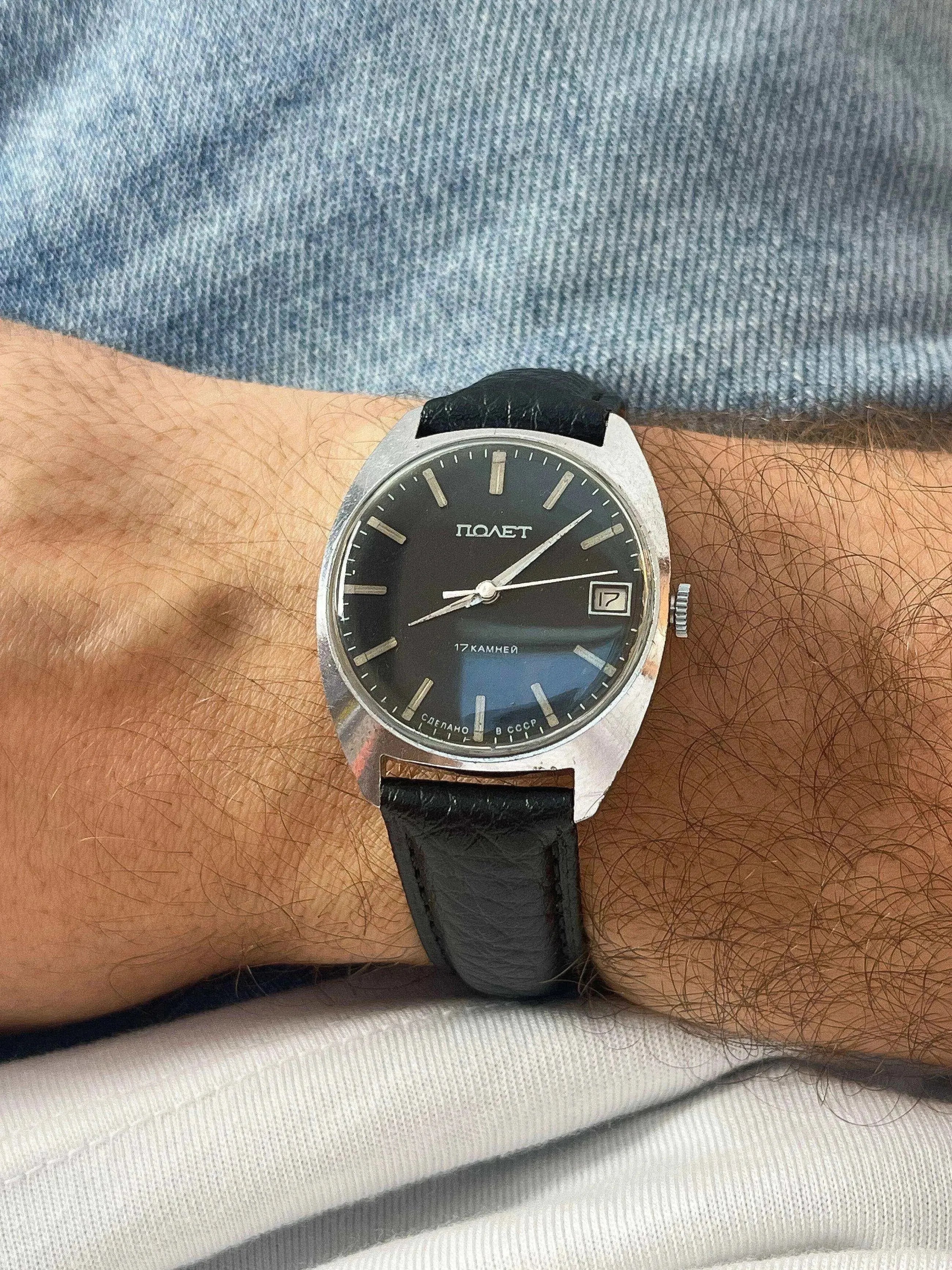 Poljot - Cadra noir date - 1970s - Atelier Victor - Vintage Shop