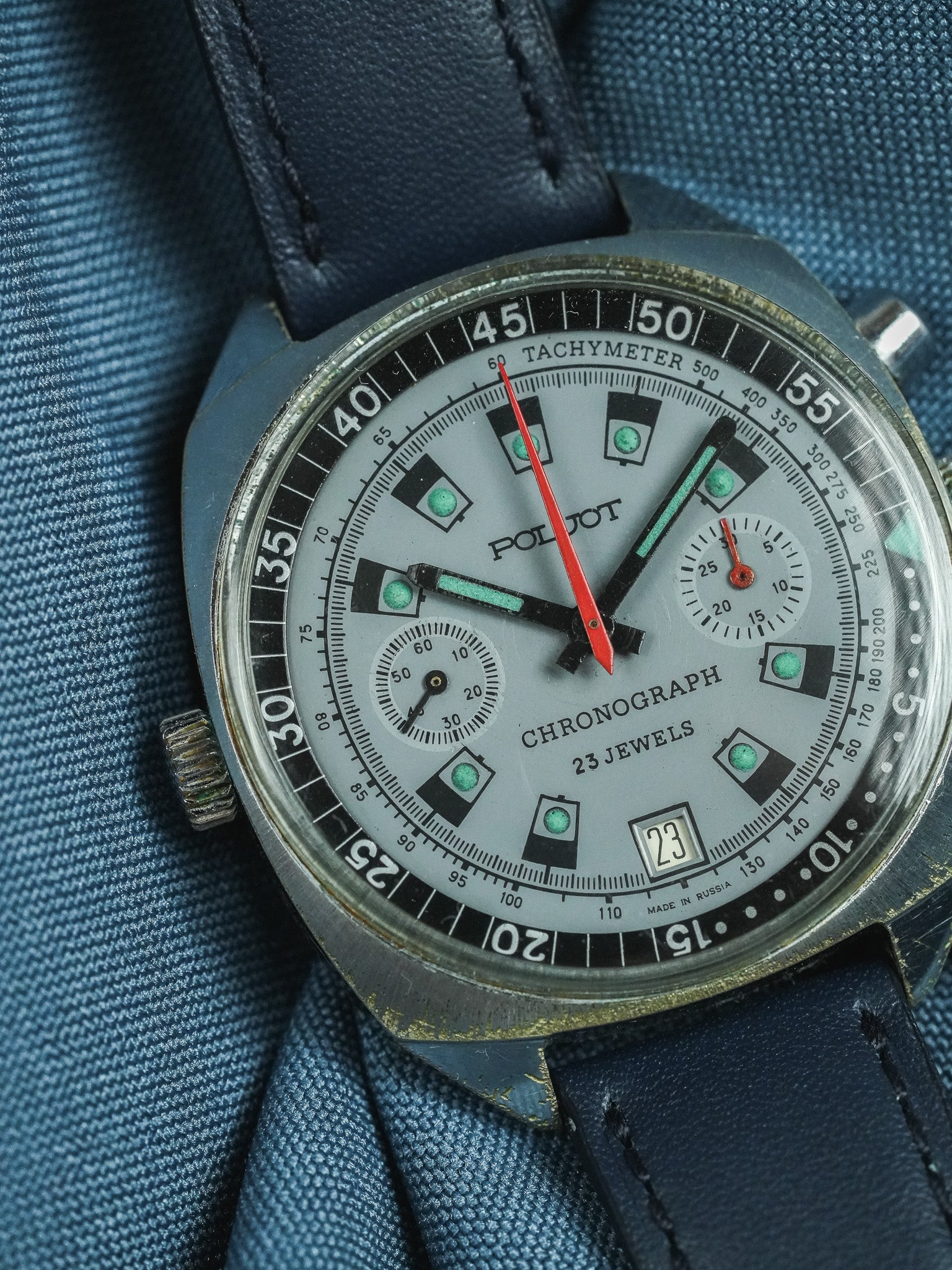 Poljot - Chronographe Date Bleu Lunette intérieure - 1960s - Atelier Victor - Vintage Shop