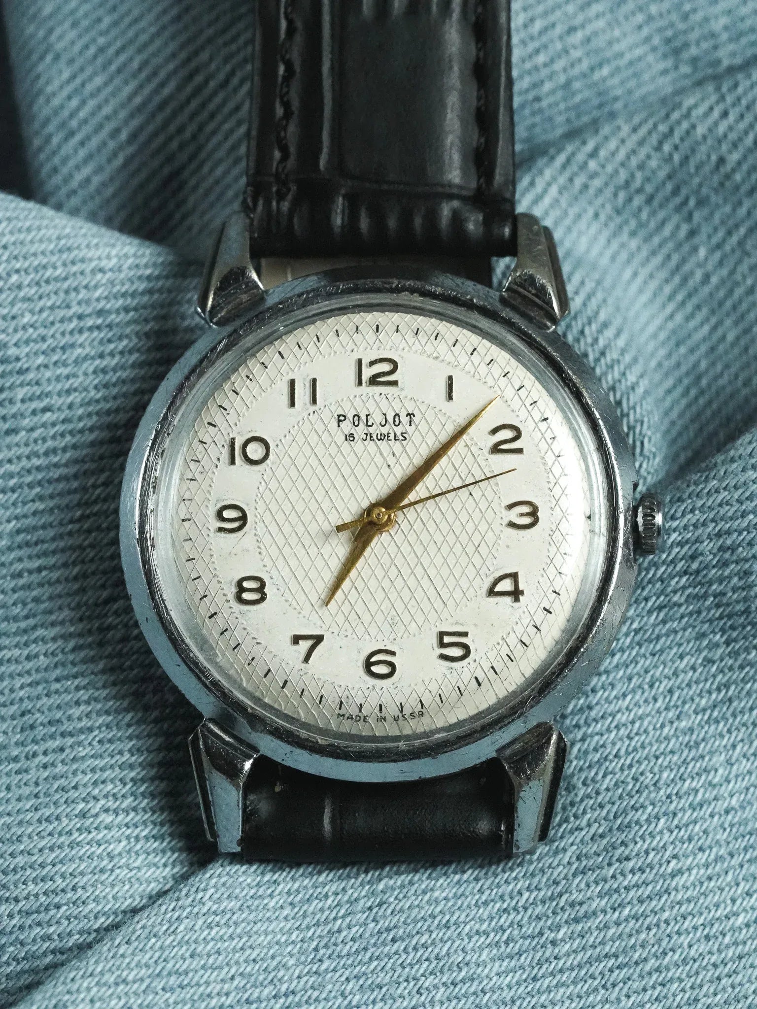 Poljot - Cornes Gouttes d'eau cadran guilloché index or - 1960s - Atelier Victor