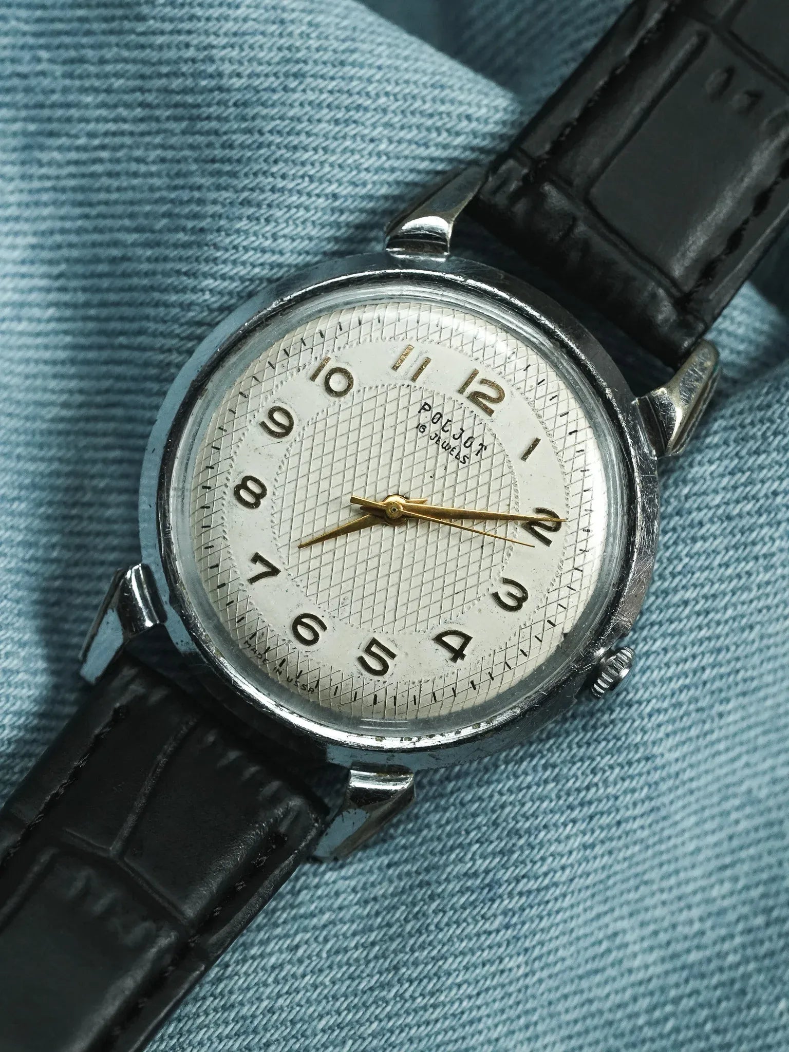 Poljot - Cornes Gouttes d'eau cadran guilloché index or - 1960s - Atelier Victor