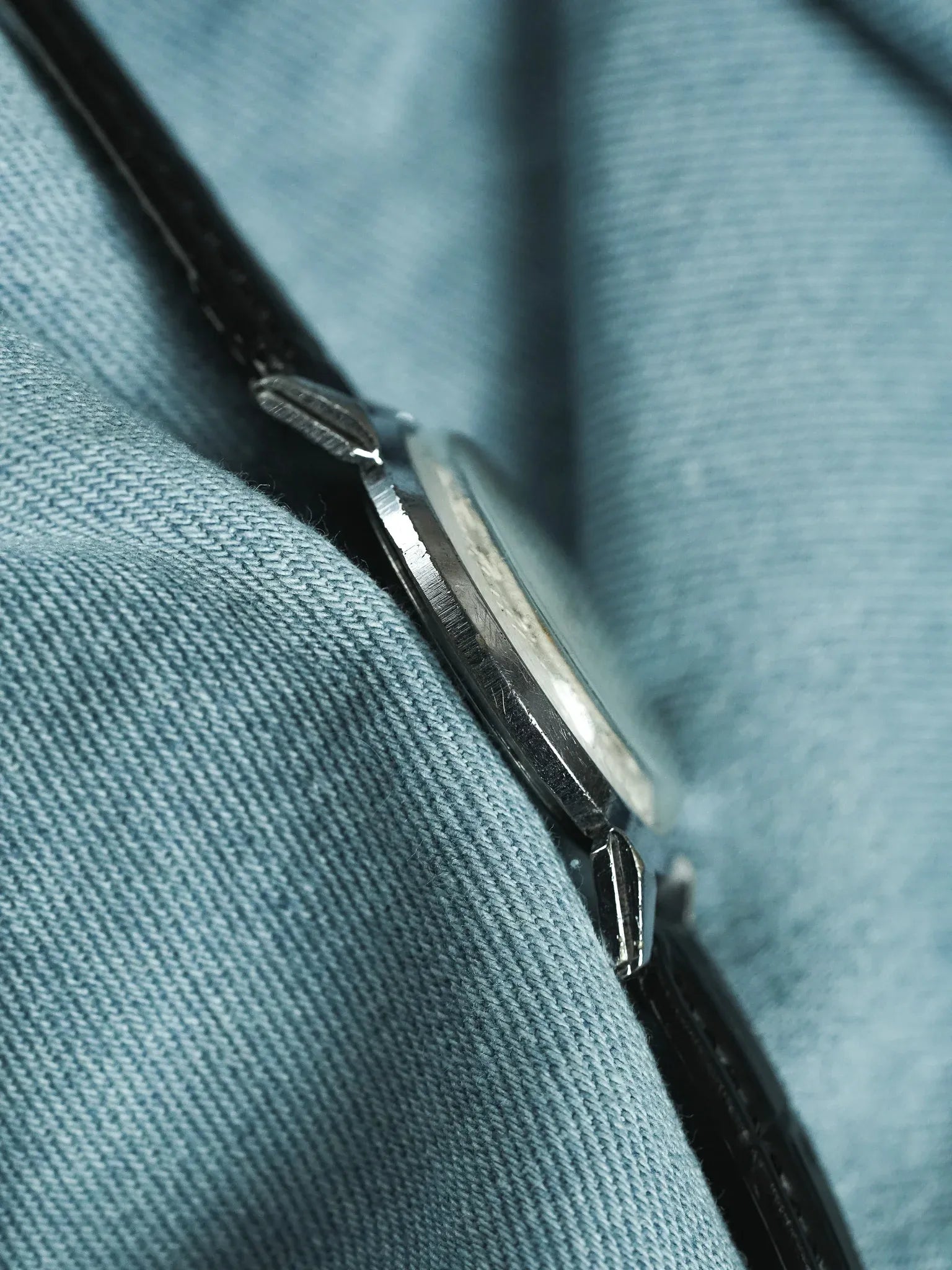 Poljot - Cornes Gouttes d'eau cadran guilloché index or - 1960s - Atelier Victor