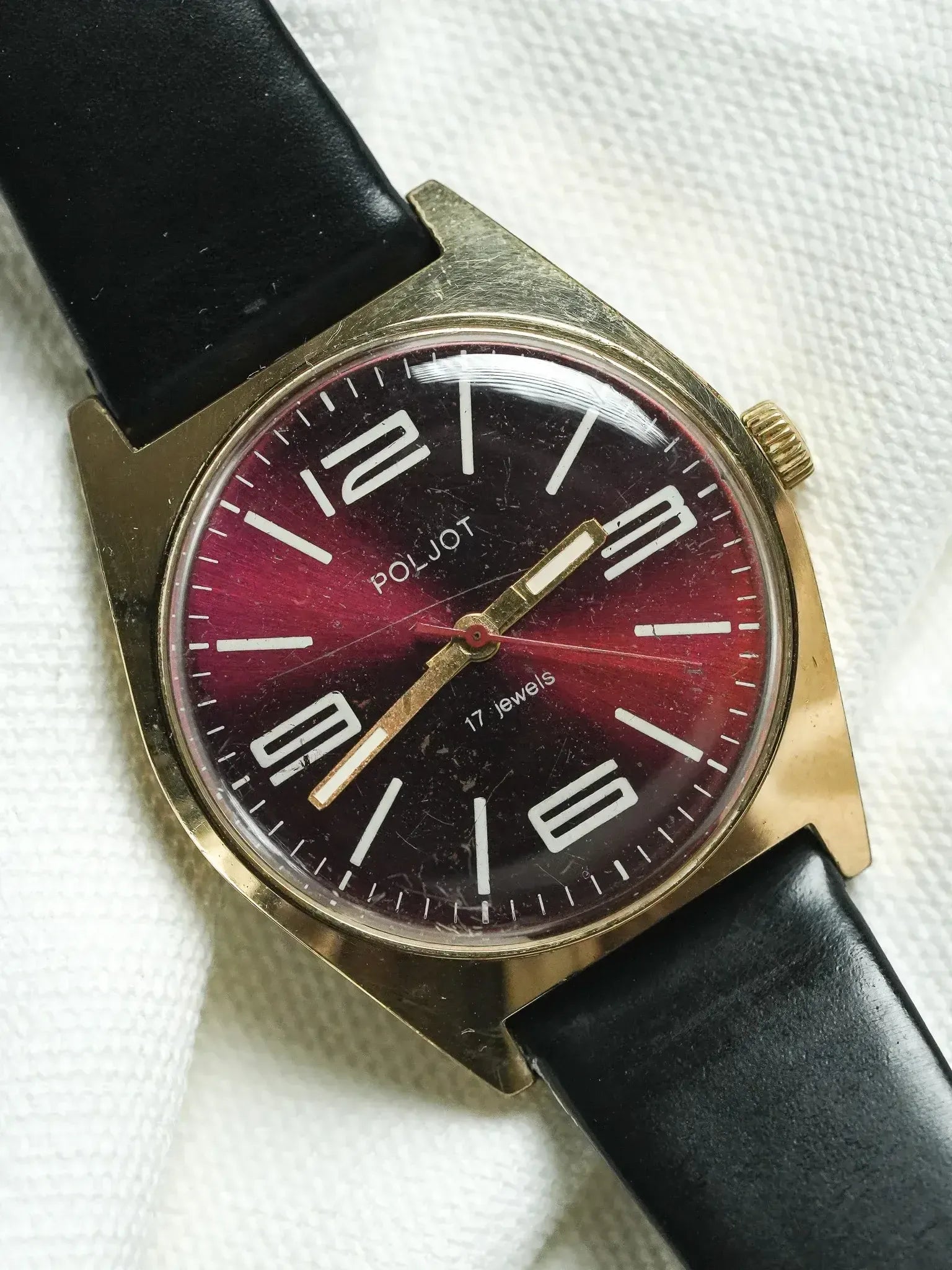 Poljot - Plaque or cadran bordeaux - 1970s - Atelier Victor