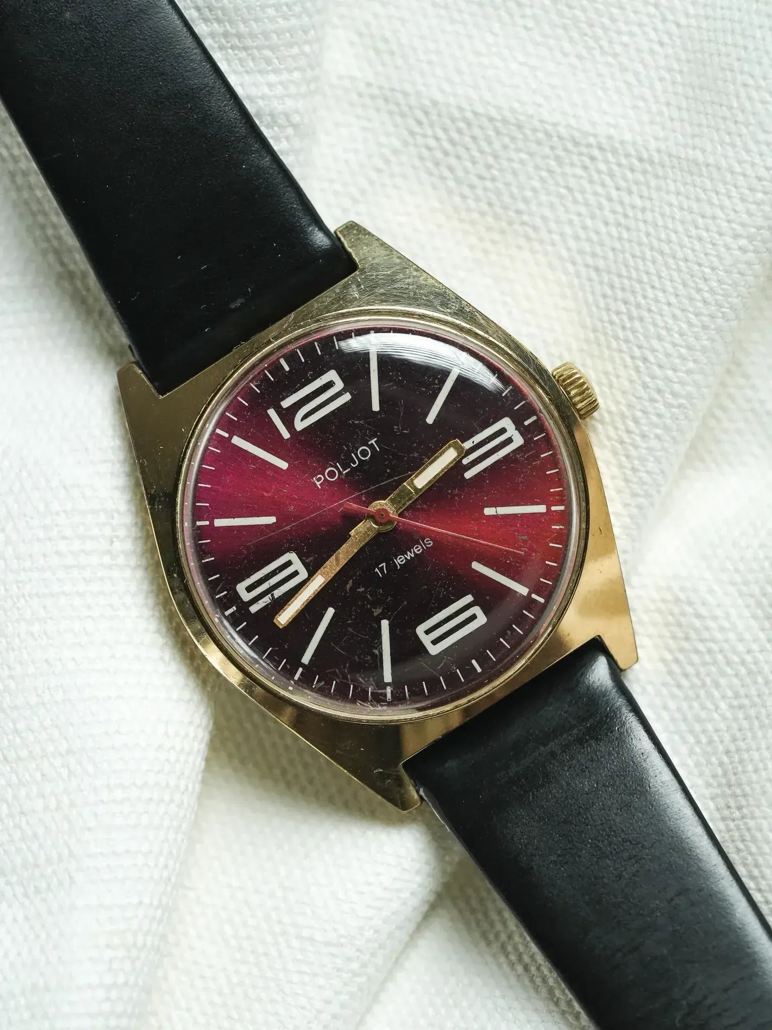 Poljot - Plaque or cadran bordeaux - 1970s - Atelier Victor