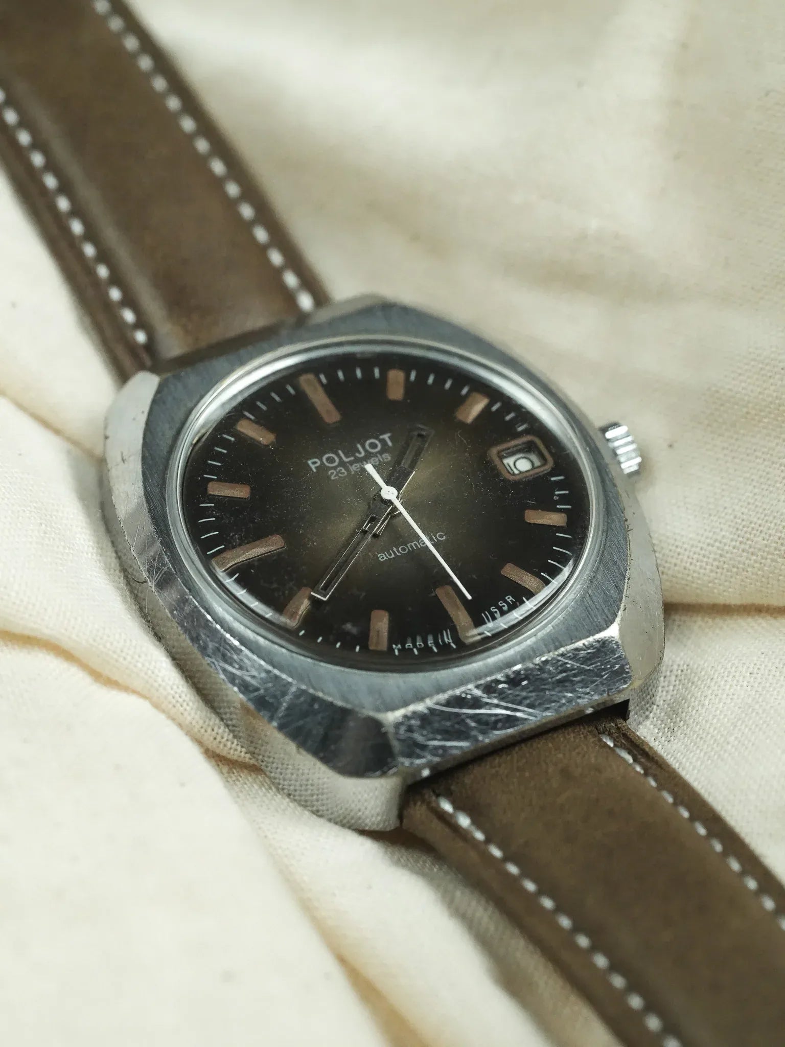 Poljot - Tonneau Epais Moka dégradé - 1970s - Atelier Victor