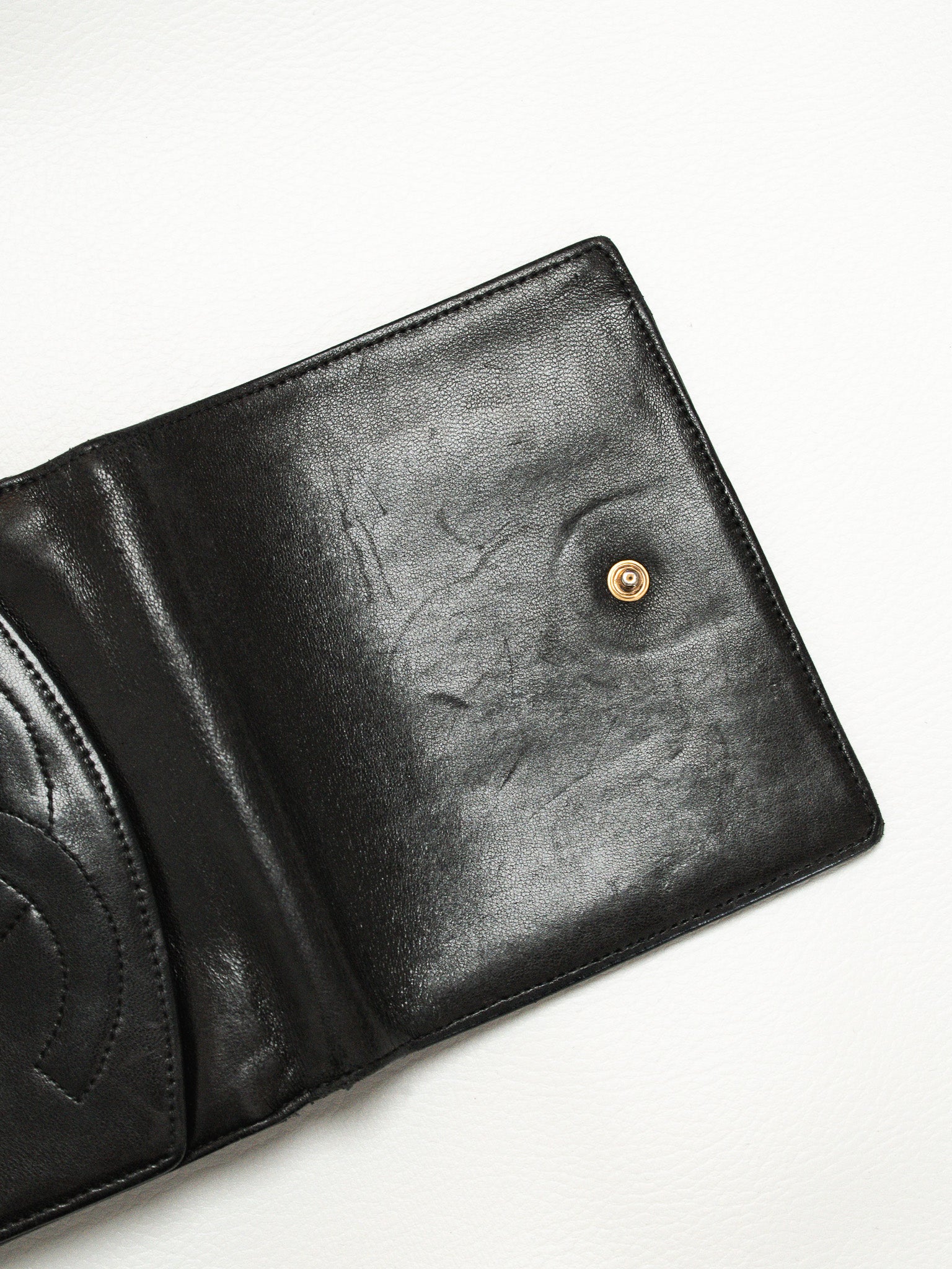 Portefeuille Chanel CC Cuir d'Agneau Noir (2000s)