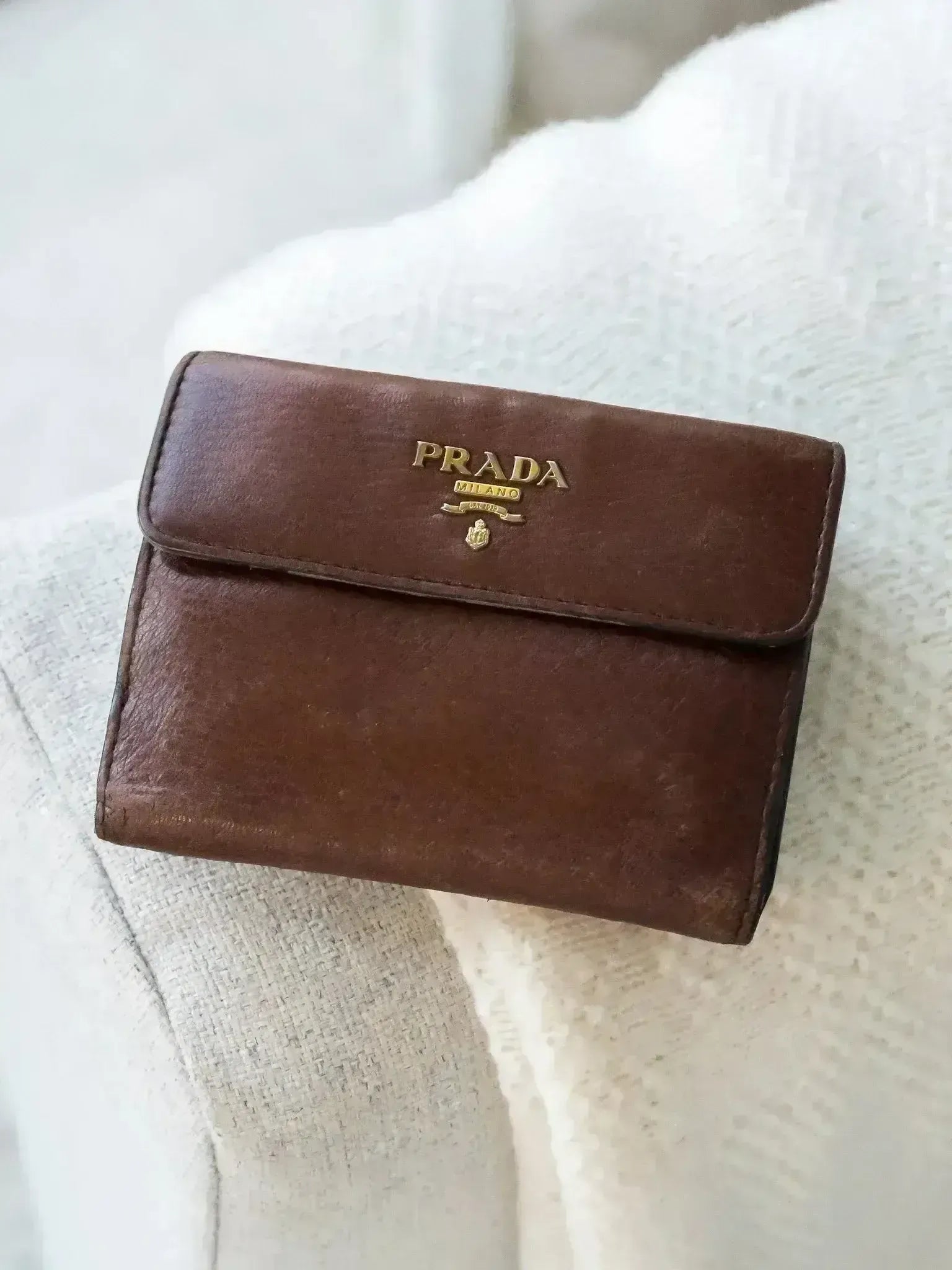 Prada - Portefeuille cuir marron - Atelier Victor