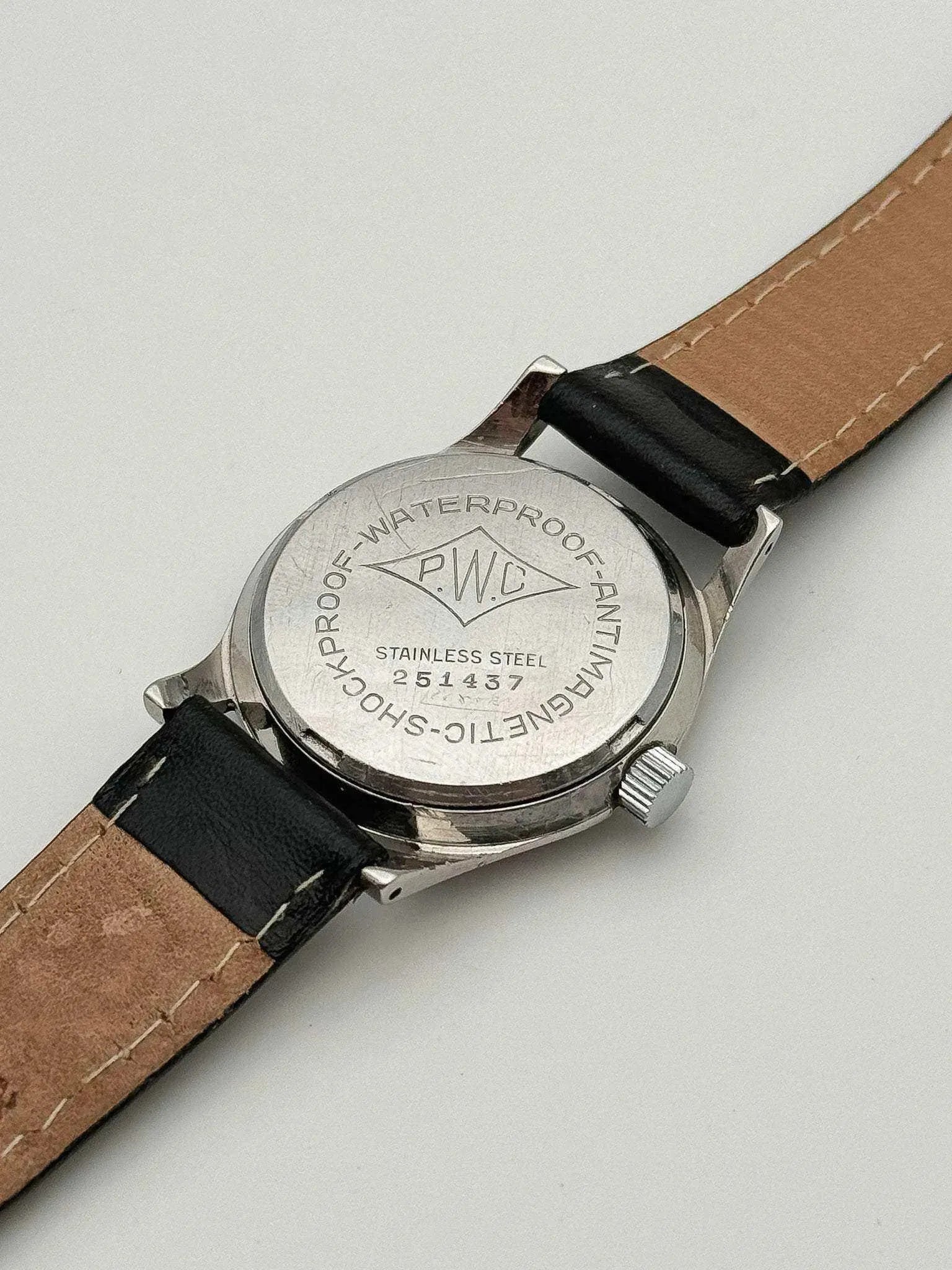 Practical Watch Co (P.W.C) - Montre de la Guerre de Corée - 1950s - Atelier Victor - Vintage Shop