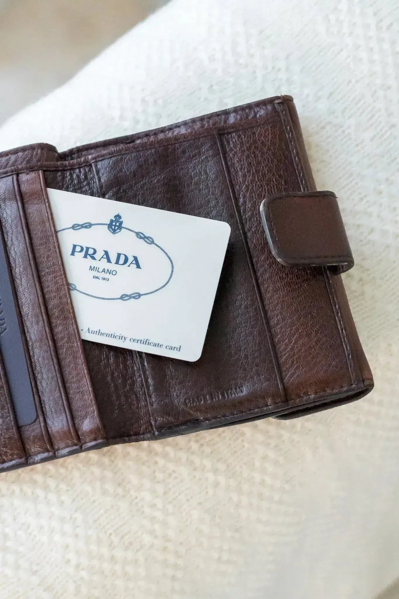 Prada - Portefeuille cuir marron - Atelier Victor