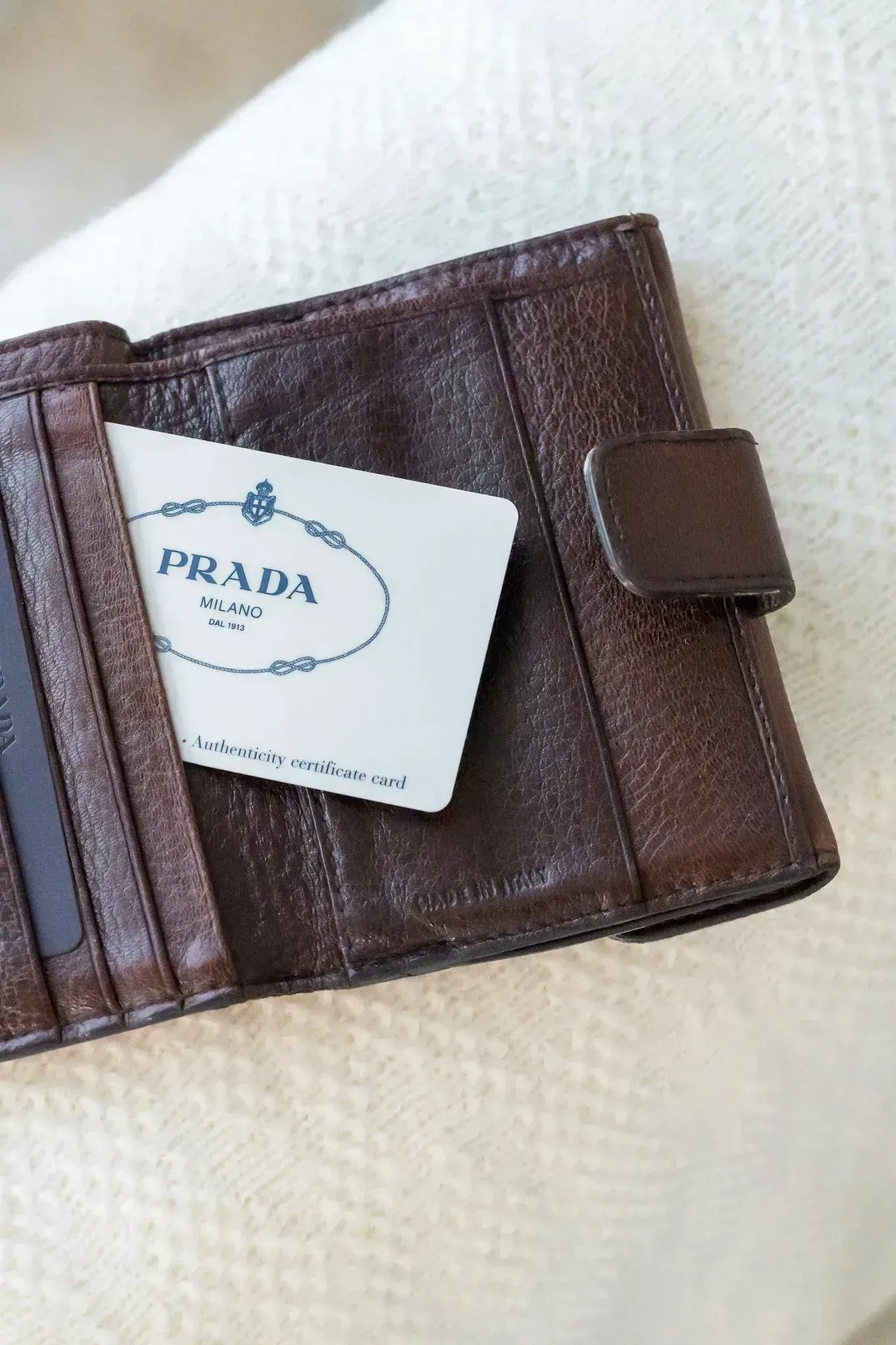 Prada - Portefeuille cuir marron - Atelier Victor