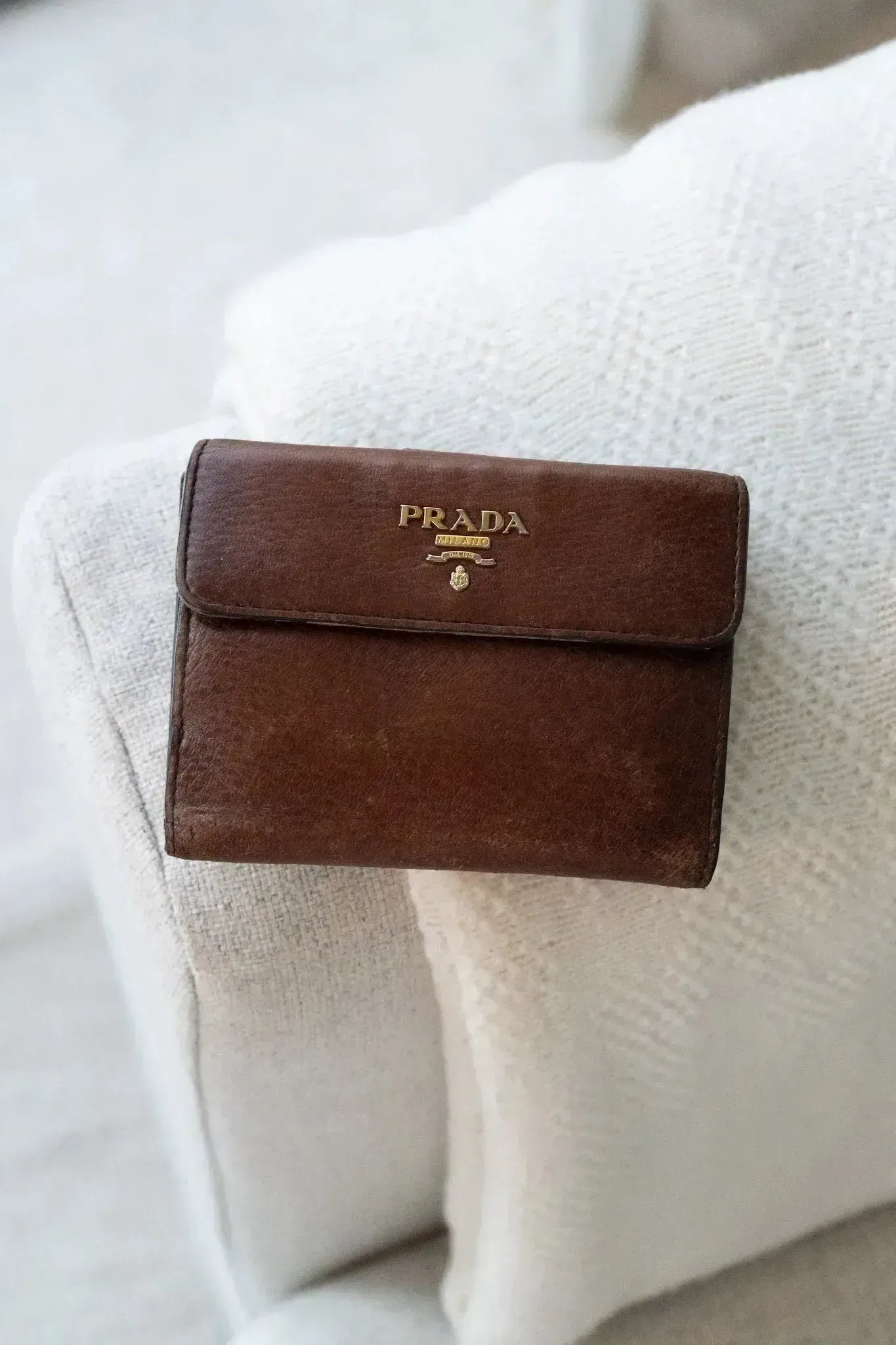 Prada - Portefeuille cuir marron - Atelier Victor