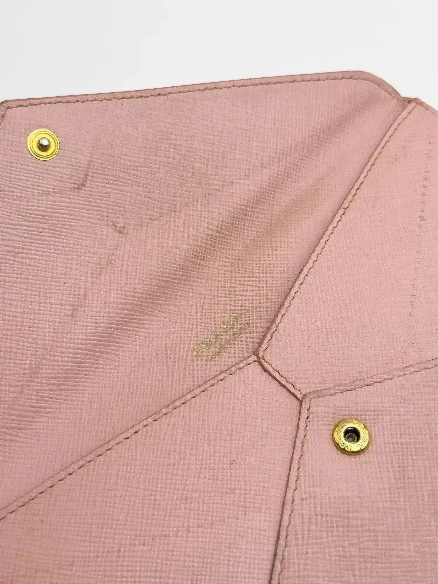 Prada - Portefeuille Rose avec Métal Doré - Atelier Victor