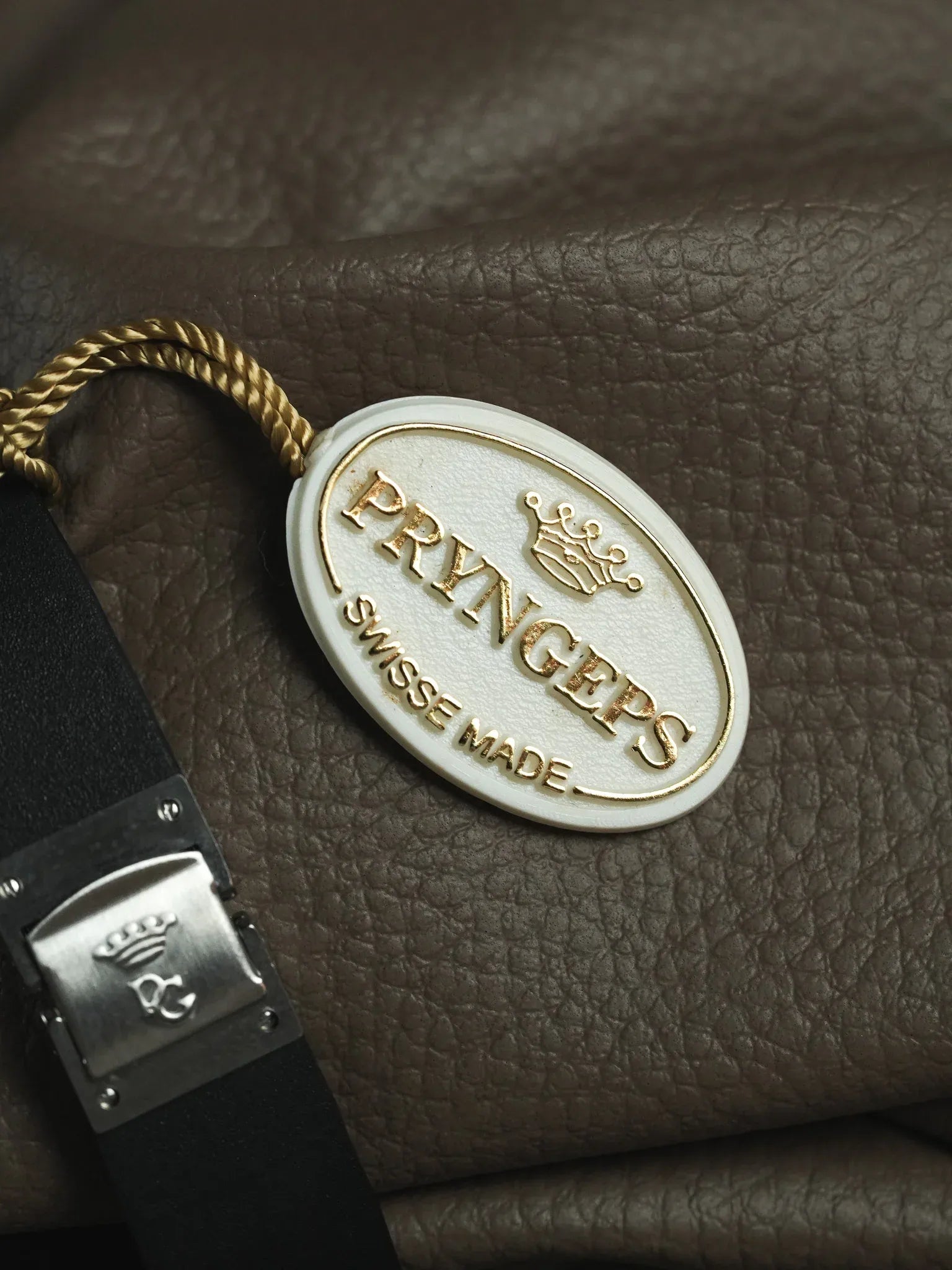 Pryngeps - Style "Hublot" Acier Or - Neuve de stock - 1990s - Atelier Victor - Vintage Shop