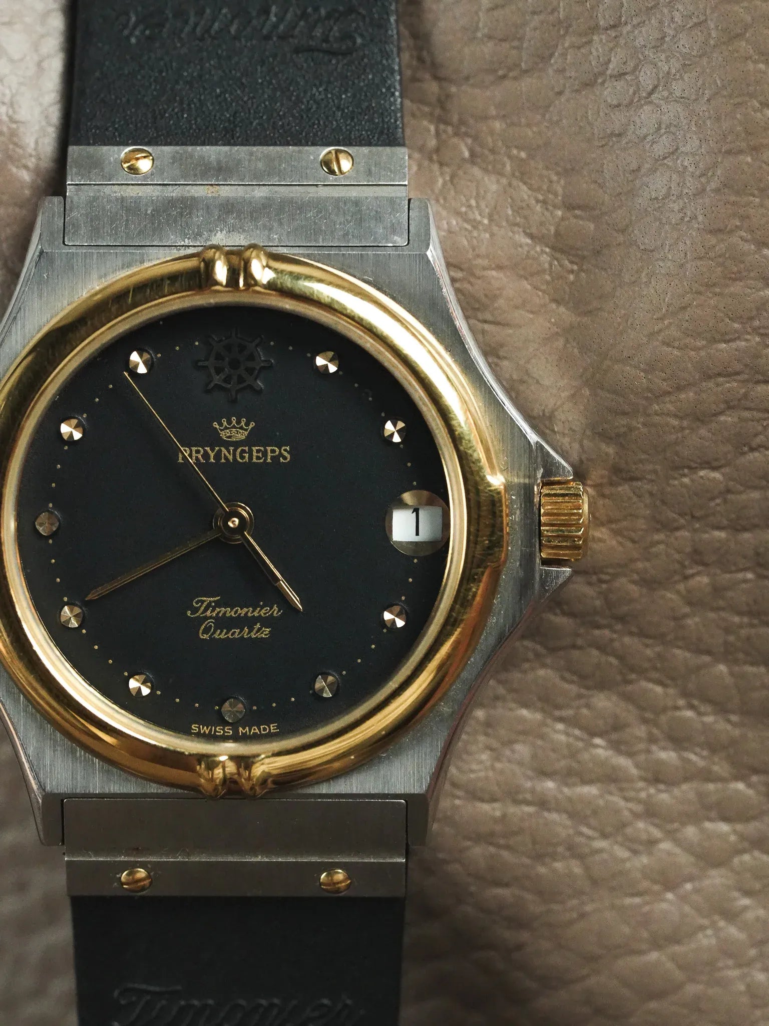 Pryngeps - Style "Hublot" Acier Or - Neuve de stock - 1990s - Atelier Victor - Vintage Shop
