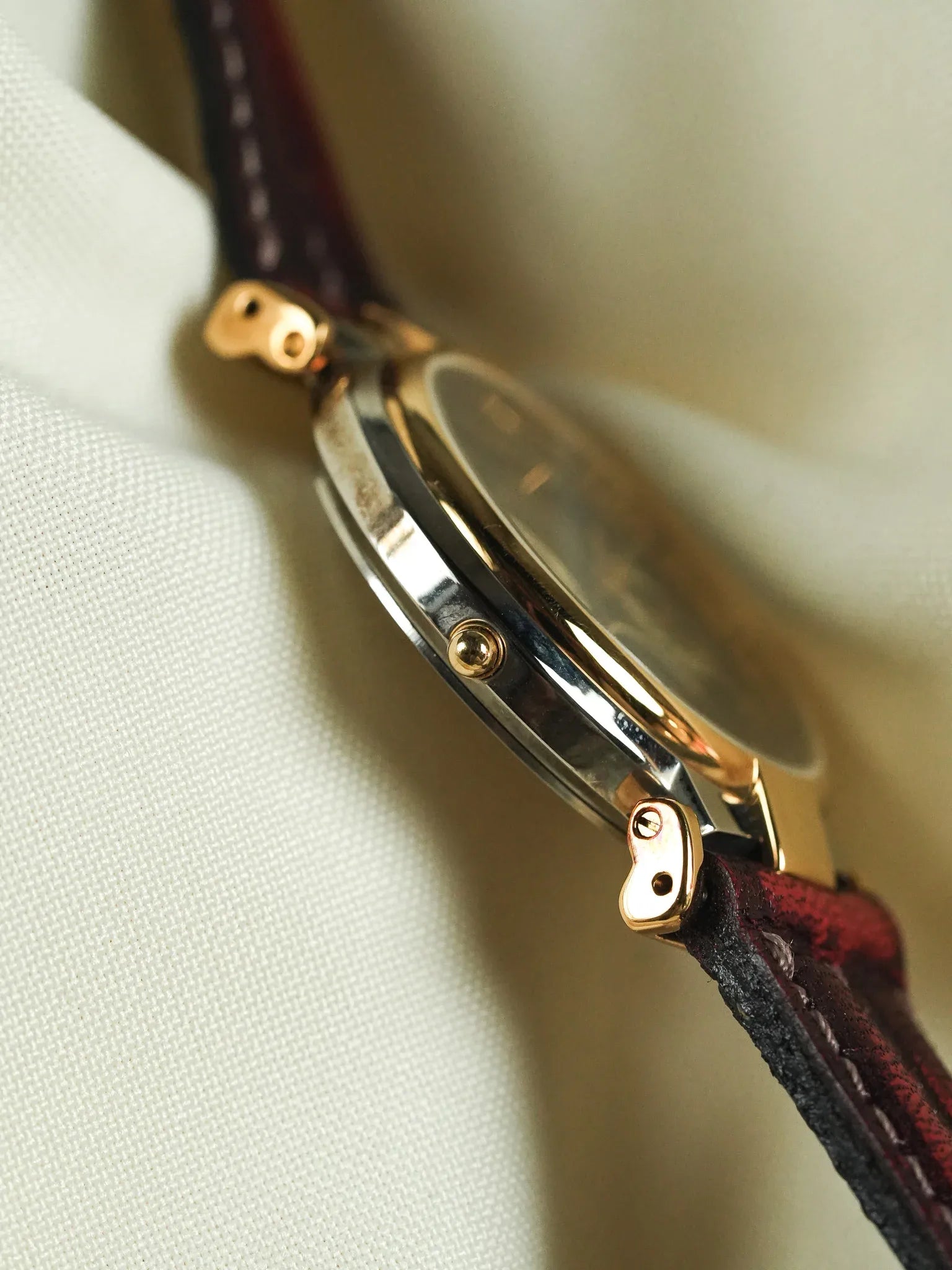 Pryngeps - Triple Date Phase de lunette Guilloché or cadran noir - NOS - 1990s - Atelier Victor