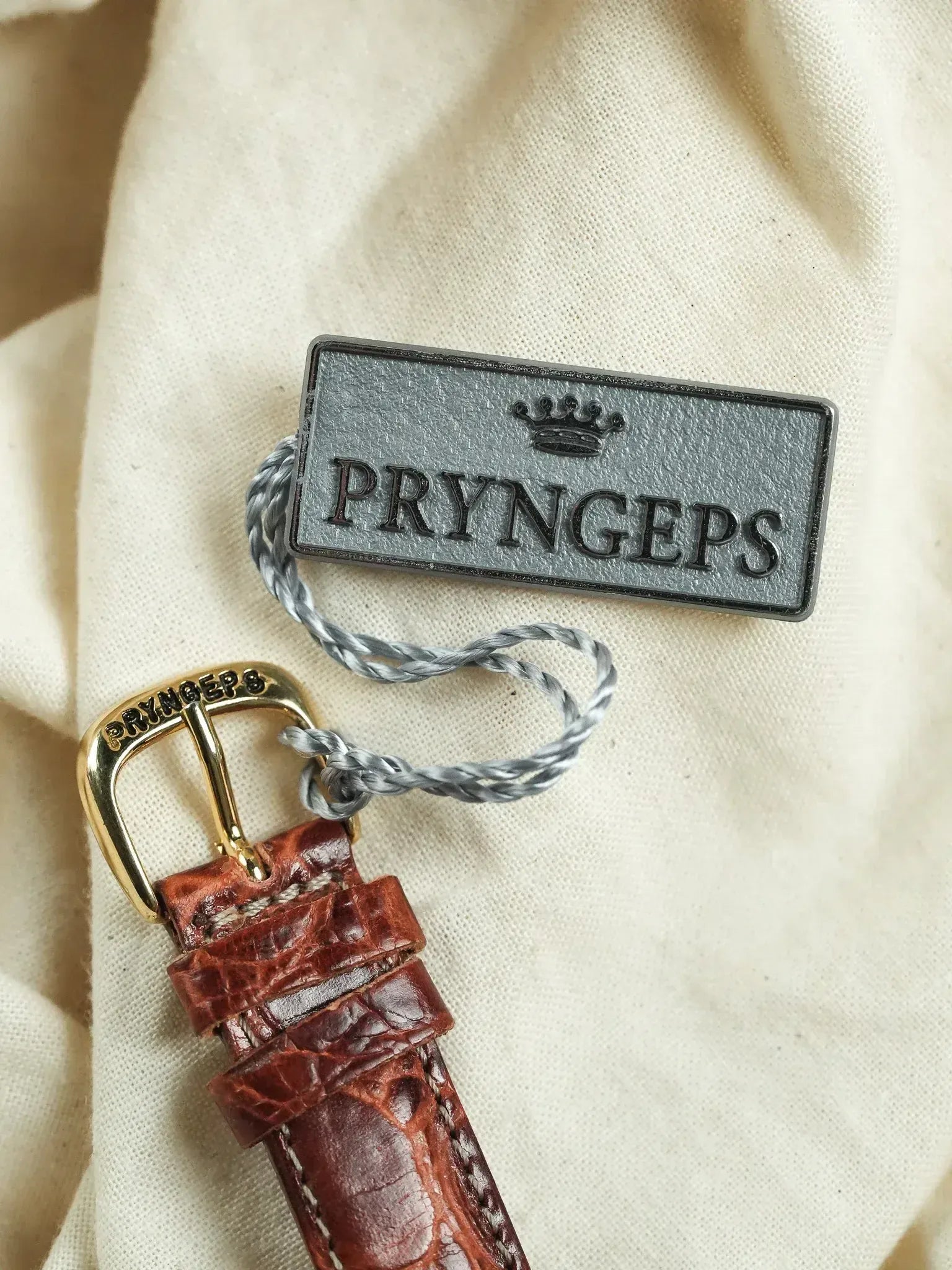 Pryngeps - Triple Date Phase de lunette Guilloché or - NOS - 1990s - Atelier Victor