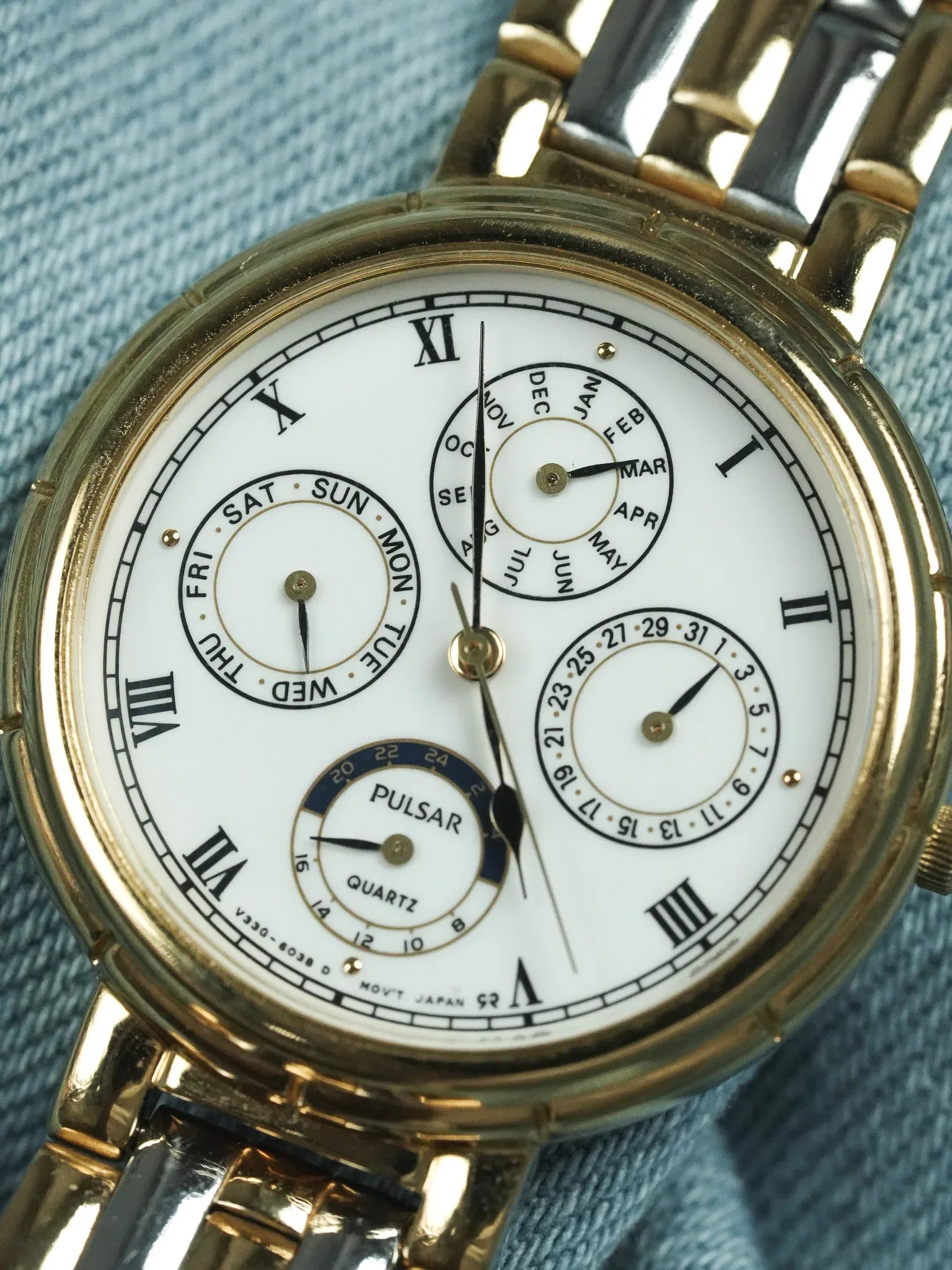 Pulsar x Seiko - Triple Date Acier Or Cabochon noir - 1998 - Atelier Victor - Vintage Shop