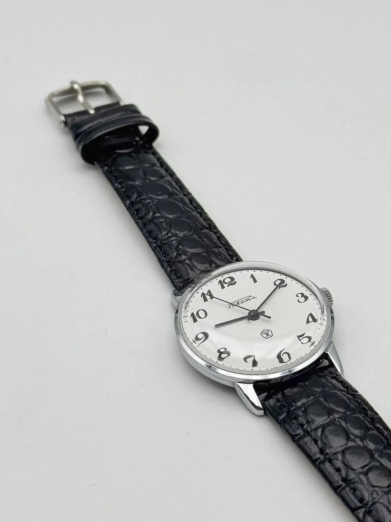 Raketa - Cadran Blanc Chiffres Arabes Noir - 1980s - Atelier Victor - Vintage Shop