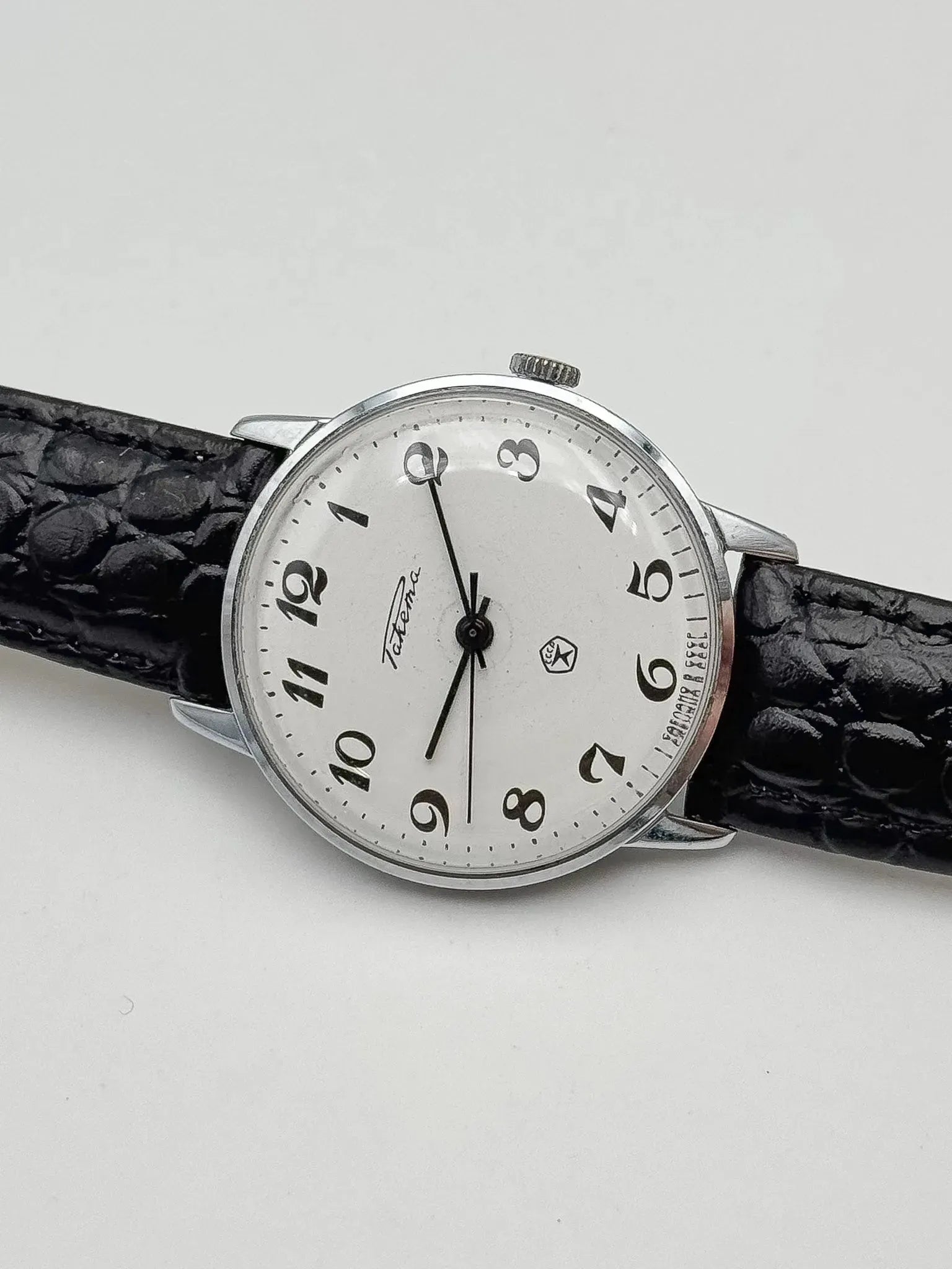 Raketa - Cadran Blanc Chiffres Arabes Noir - 1980s - Atelier Victor - Vintage Shop