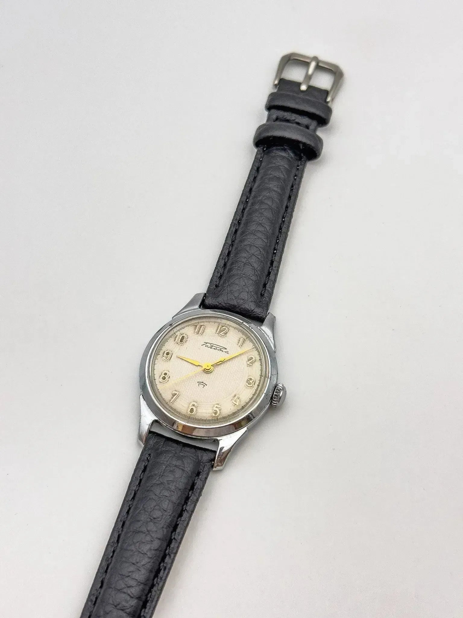 Raketa - Cadran Crème Guilloché - 1960s - Atelier Victor