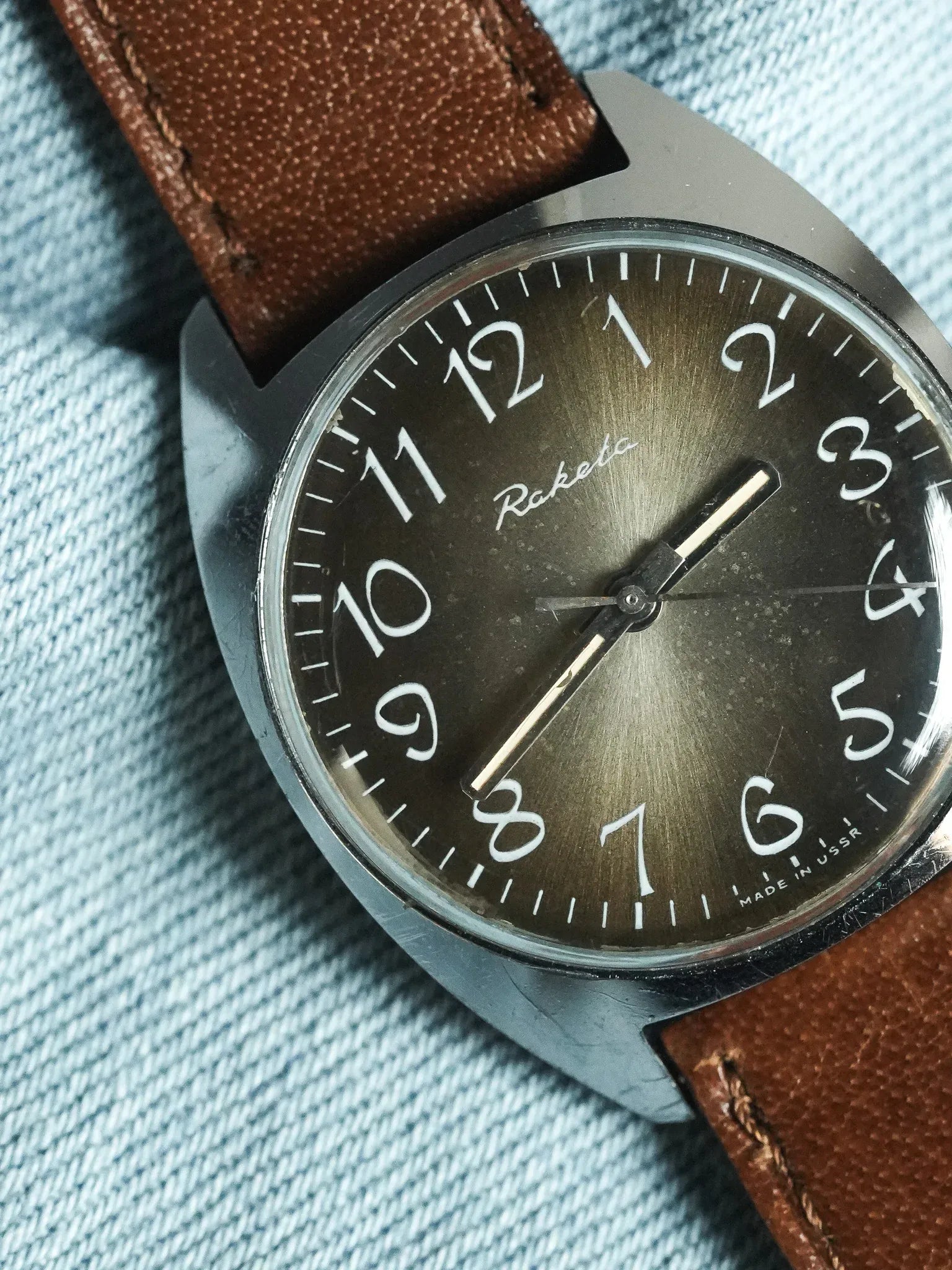 Raketa - Cadran Moka soleil Chiffres Arabes - 1970s - Atelier Victor - Vintage Shop