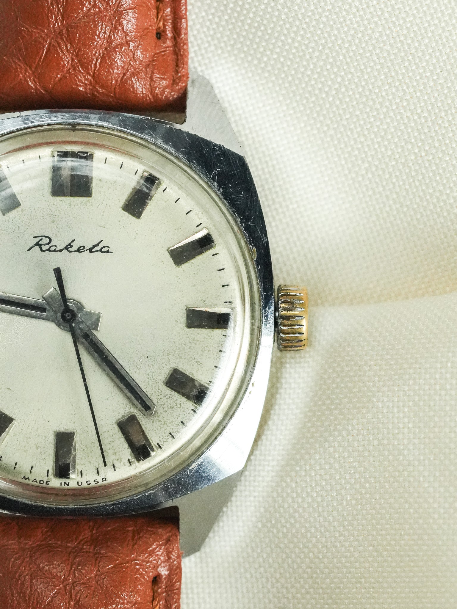 Raketa - Coussin Chrome Champagne Patiné - 1960s - Atelier Victor