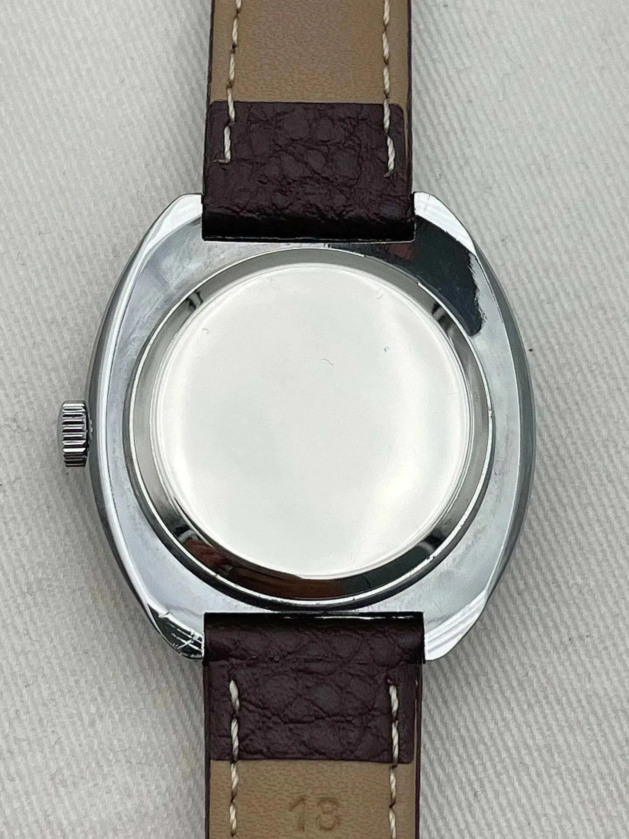 Raketa - Crosshair Dial - 1970s - Atelier Victor