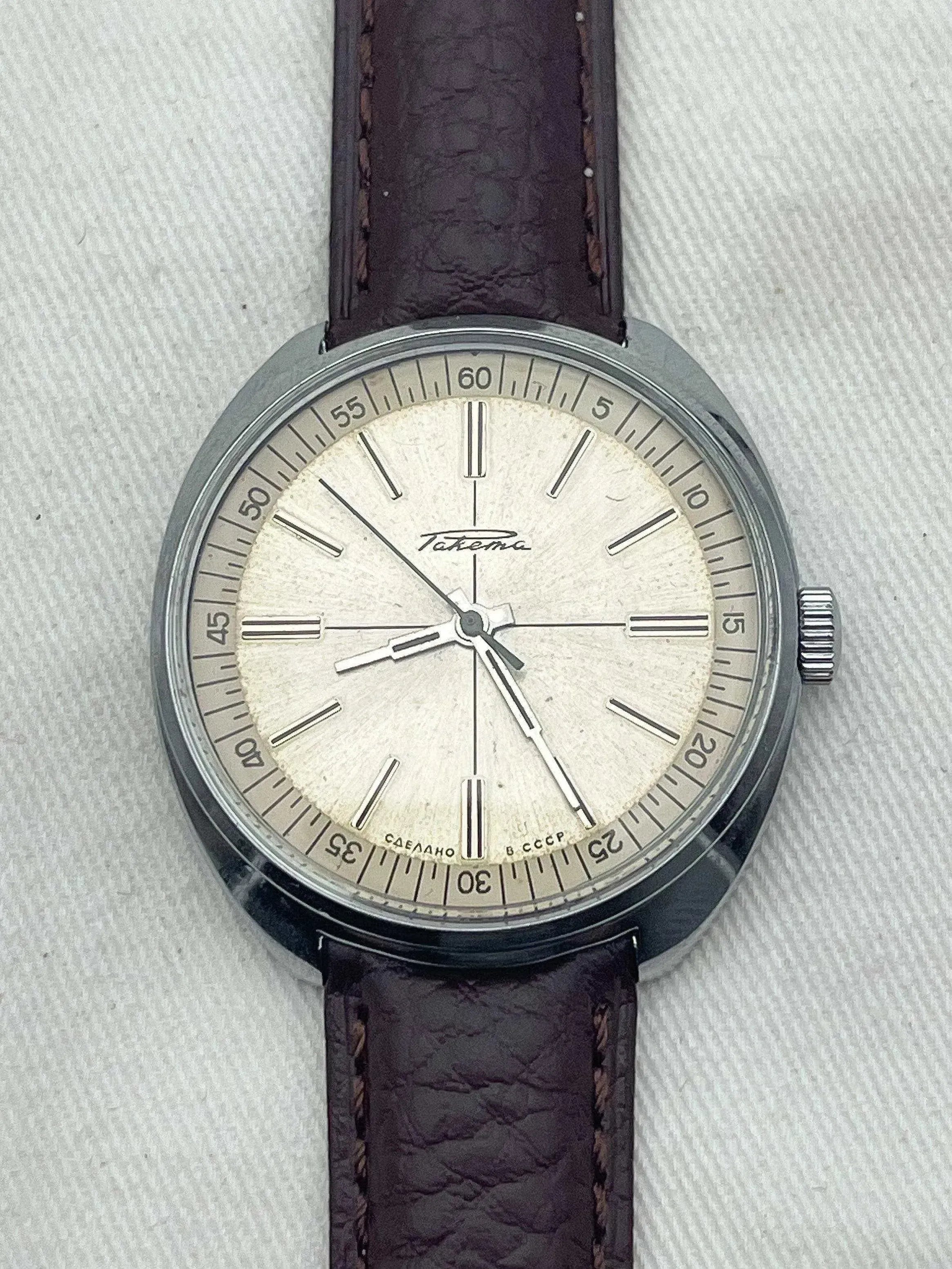 Raketa - Crosshair Dial - 1970s - Atelier Victor
