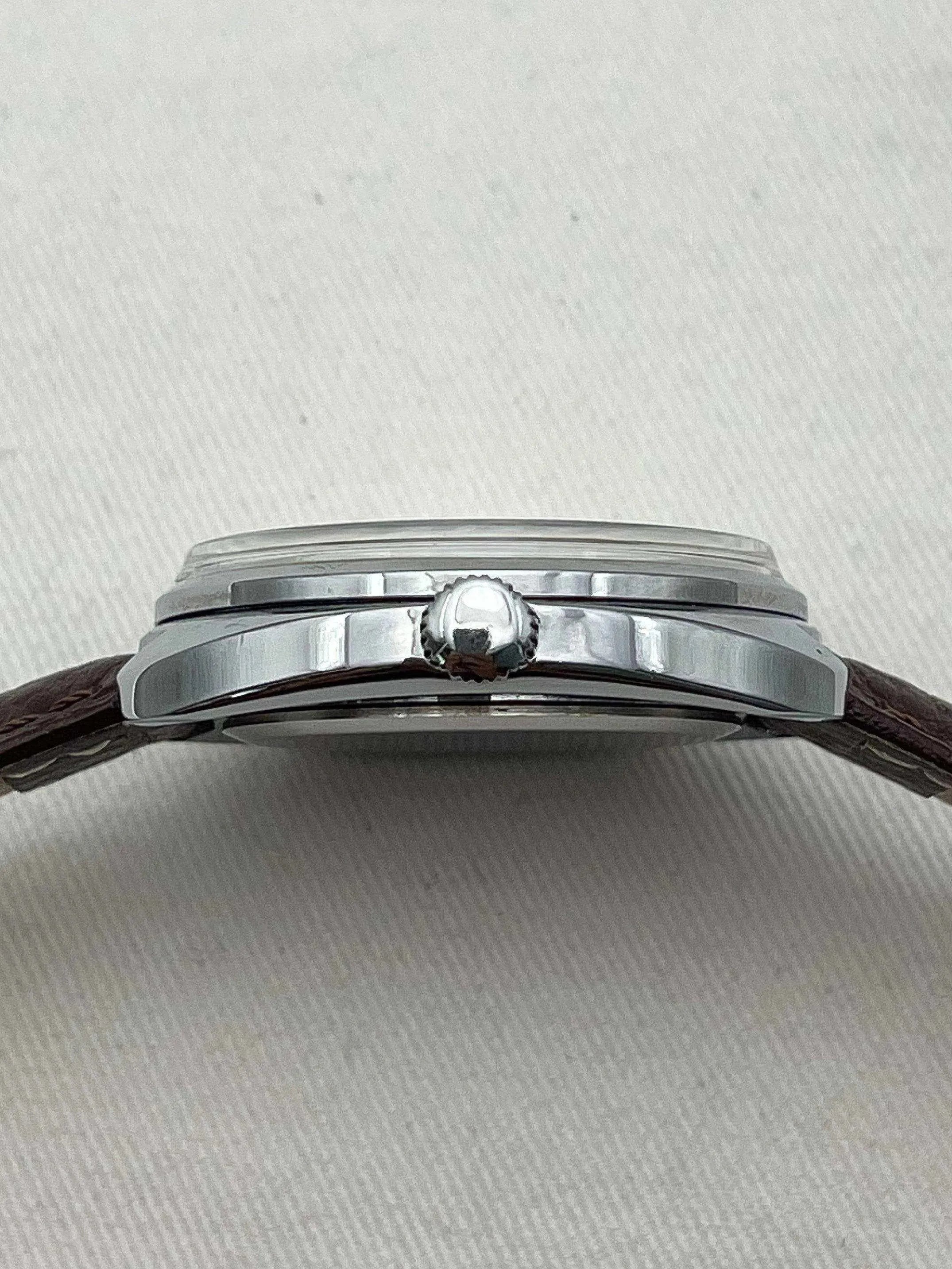 Raketa - Crosshair Dial - 1970s - Atelier Victor Paris - Vintage Watch Shop Dubai