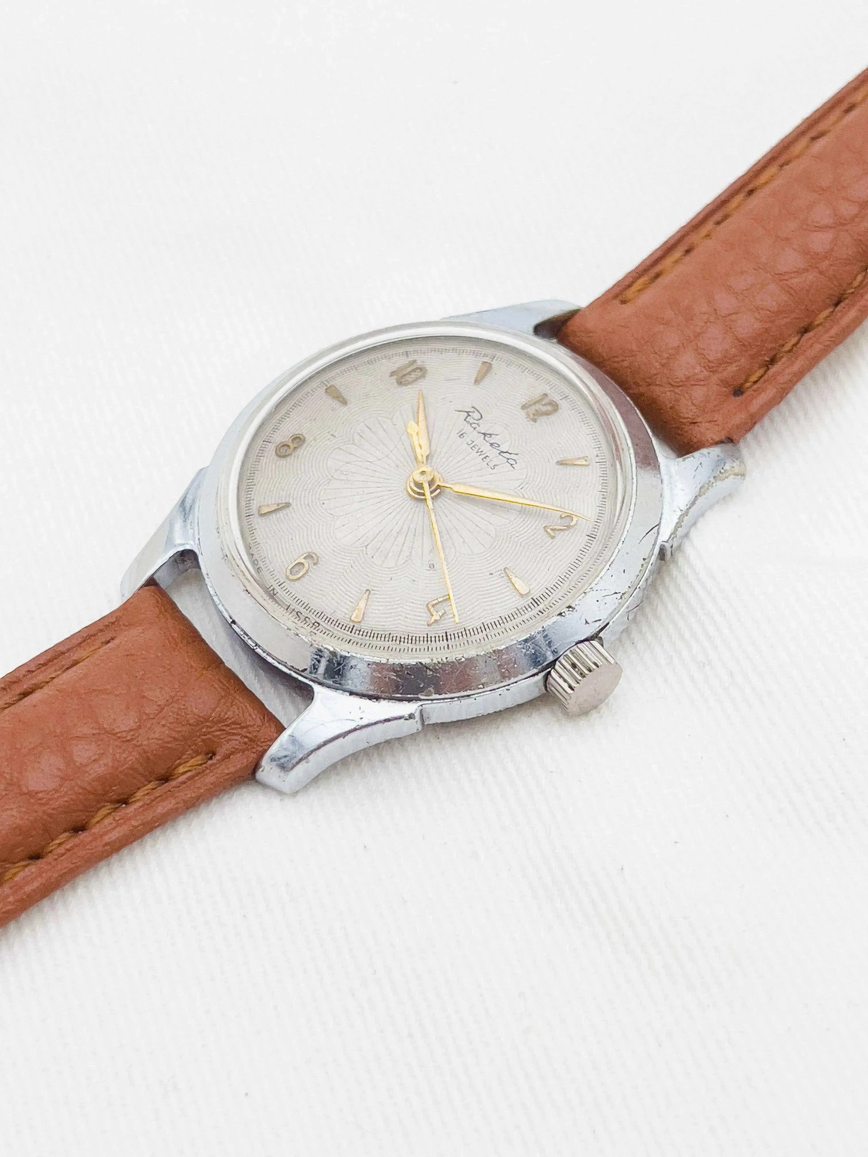 Raketa - Draw dial / Gold Index - 1970s - Atelier Victor - Vintage Shop