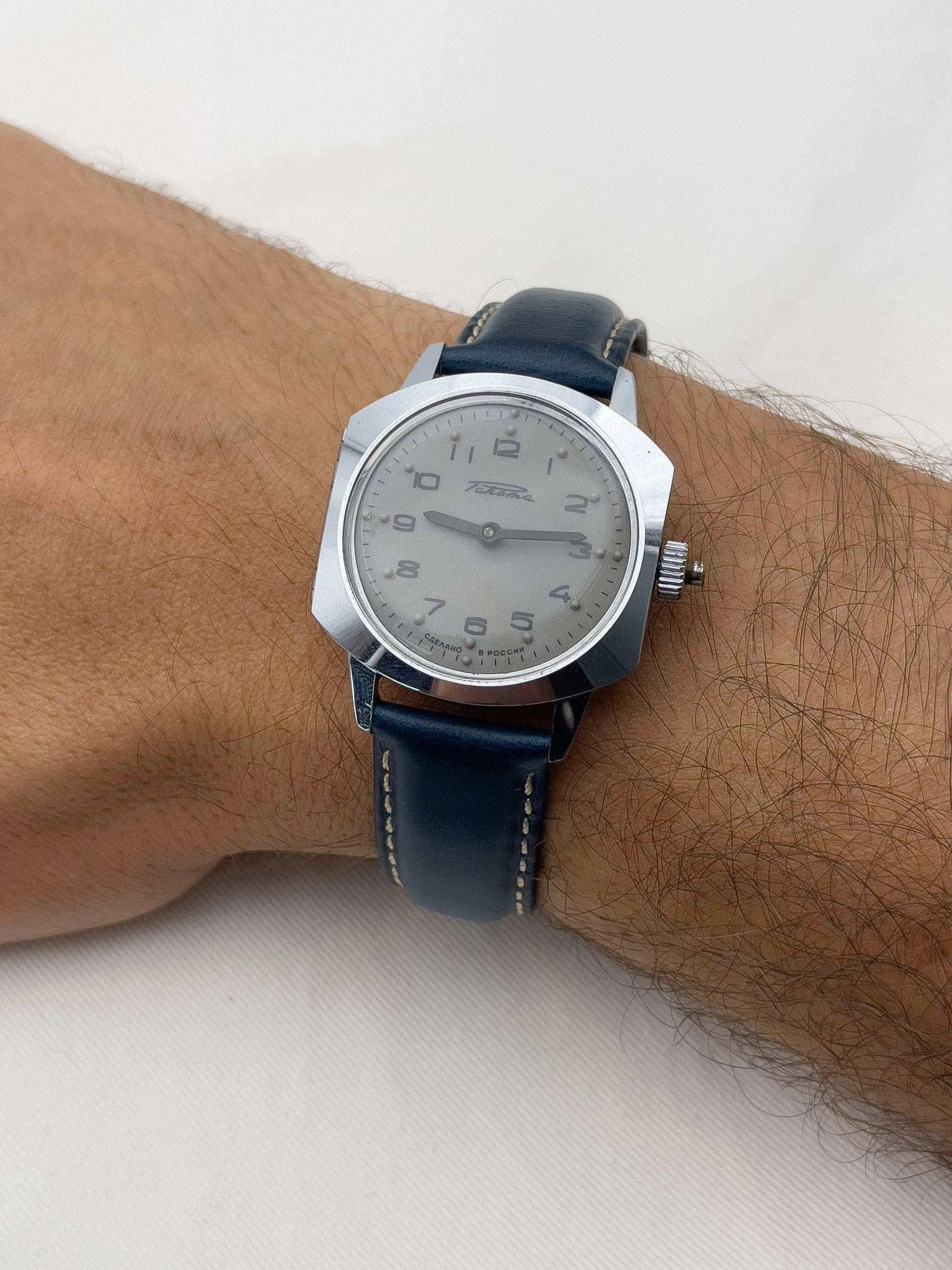 Raketa - Grey Blind - 1970’s - Atelier Victor Paris - Vintage Watch Shop Dubai