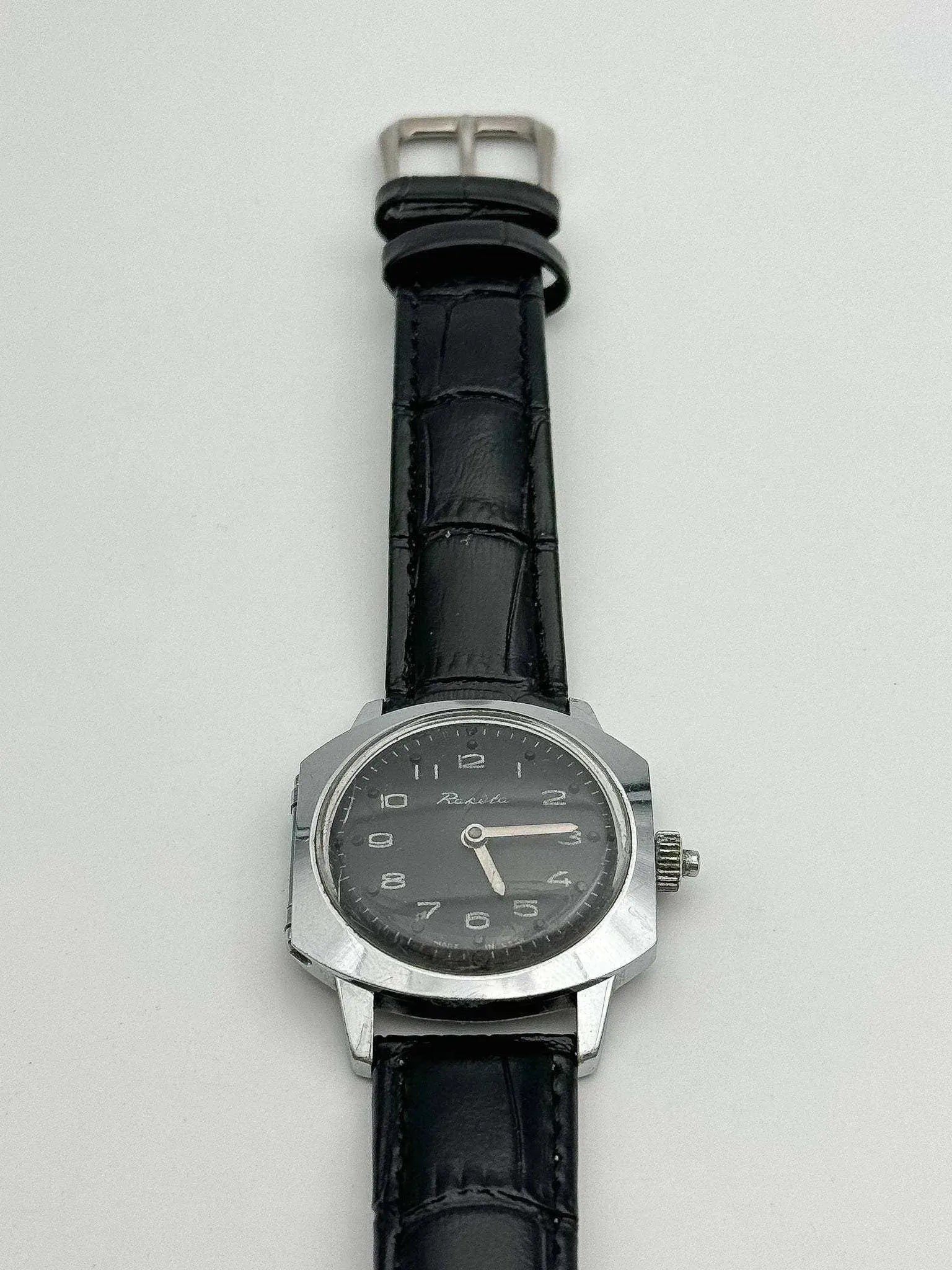Raketa - Montre ancienne pour les aveugles cadran noir - 1980s - Atelier Victor - Vintage Shop