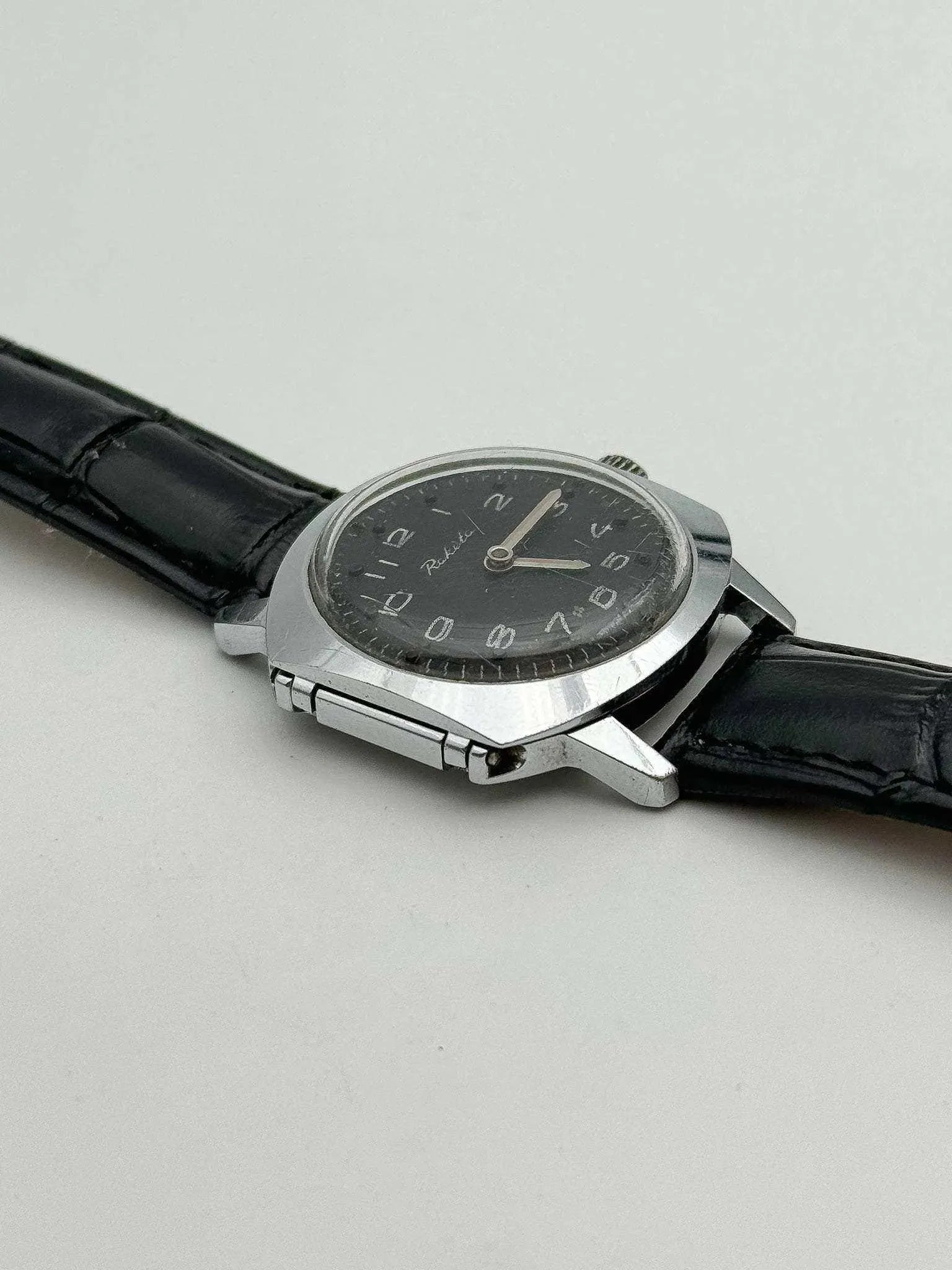 Raketa - Montre ancienne pour les aveugles cadran noir - 1980s - Atelier Victor - Vintage Shop