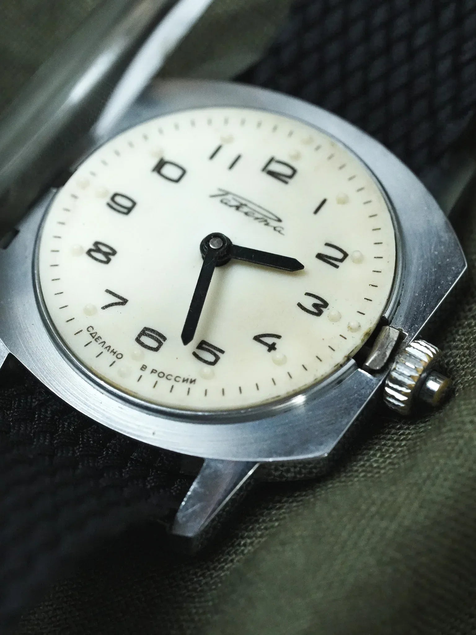 Raketa - Montre aveugle cadran braille crème - 1960s - Atelier Victor