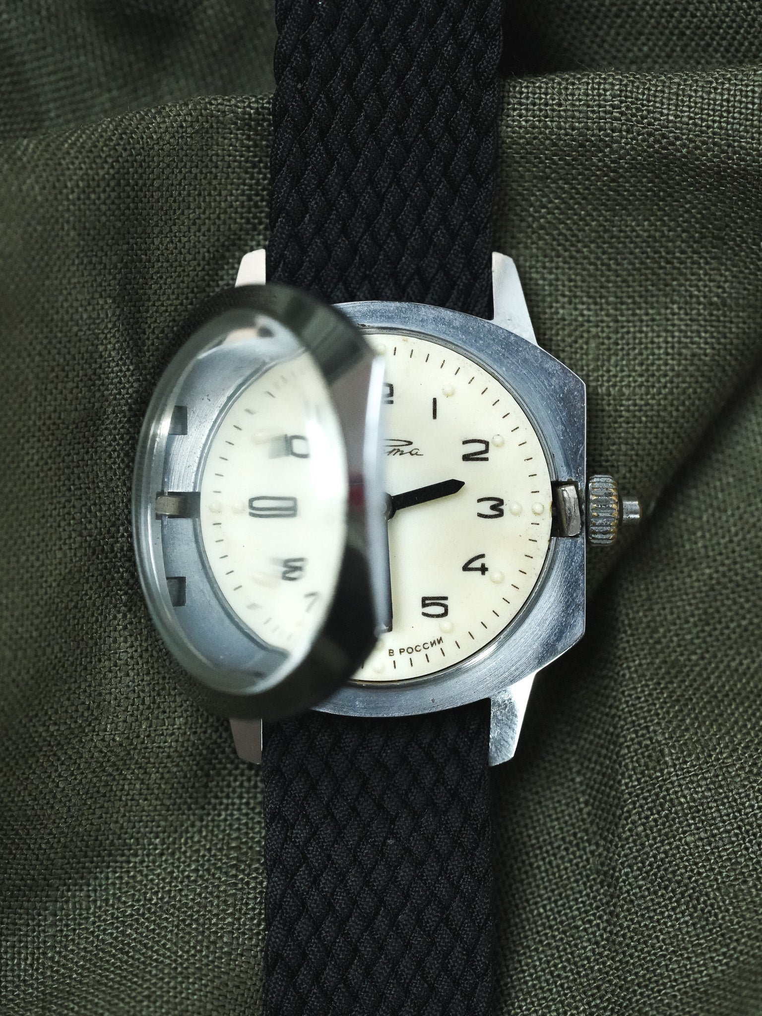 Raketa - Montre aveugle cadran braille crème - 1960s - Atelier Victor - Vintage Watch Shop