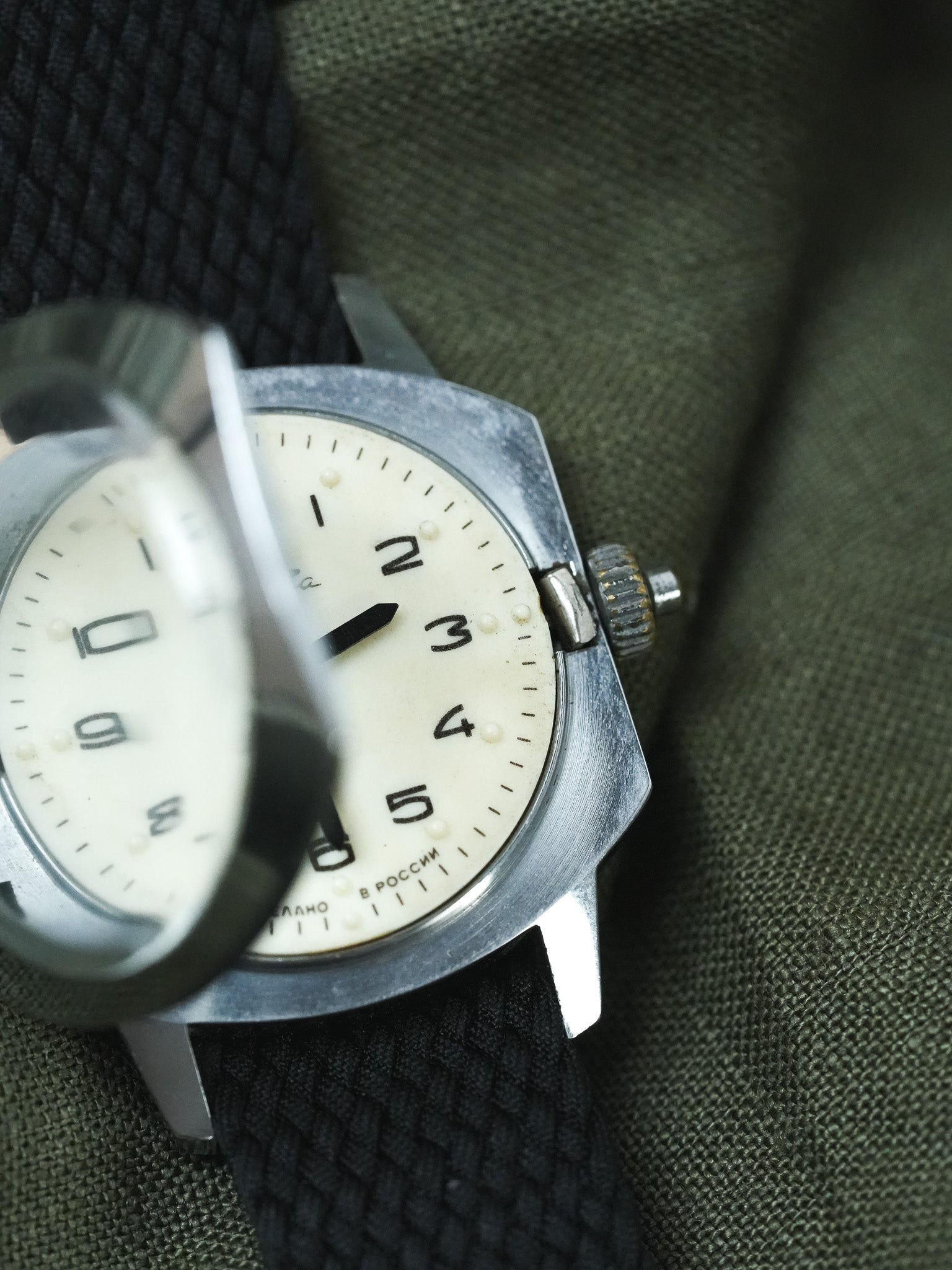 Raketa - Montre aveugle cadran braille crème - 1960s - Atelier Victor - Vintage Watch Shop