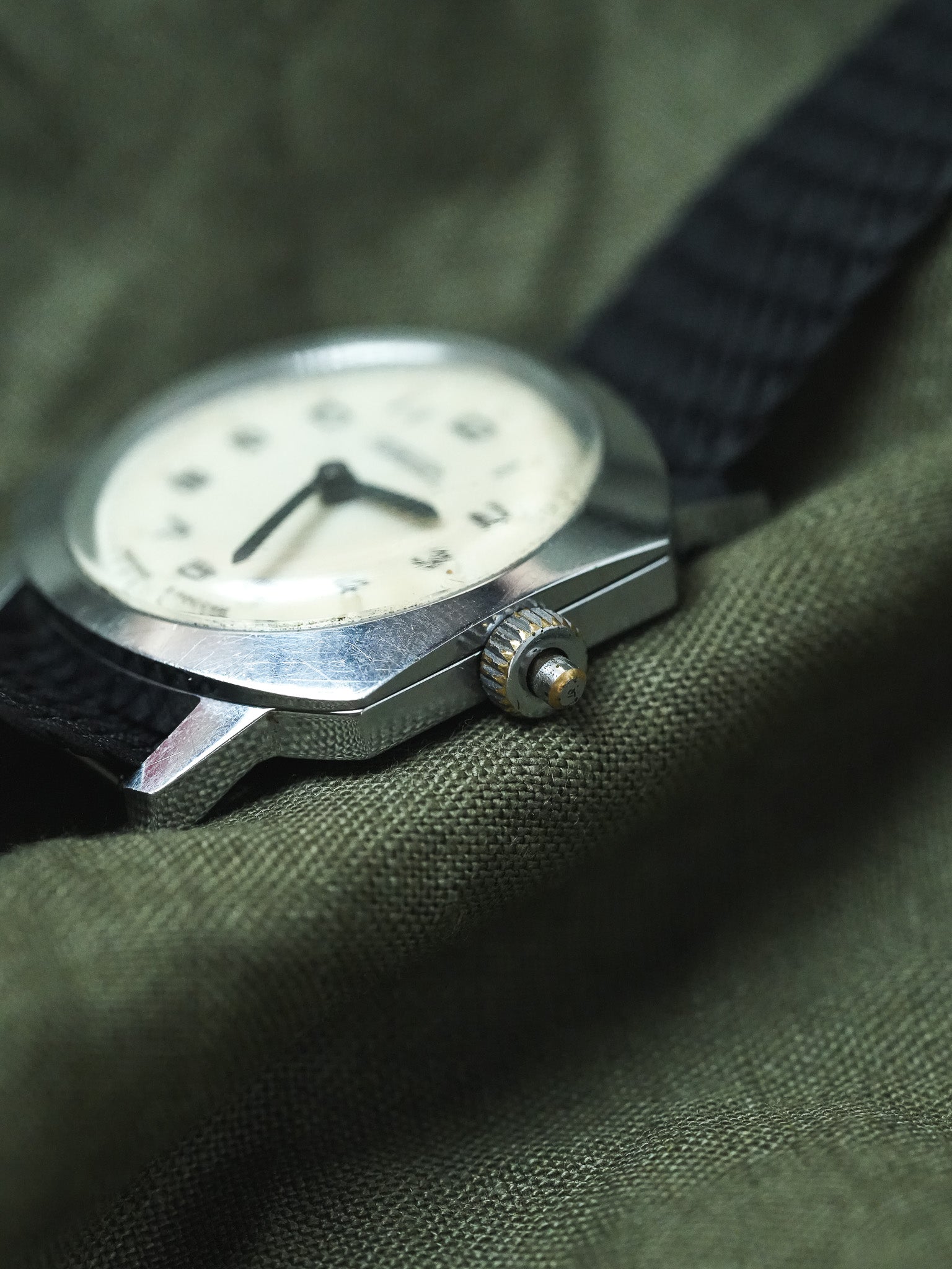 Raketa - Montre aveugle cadran braille crème - 1960s - Atelier Victor - Vintage Watch Shop