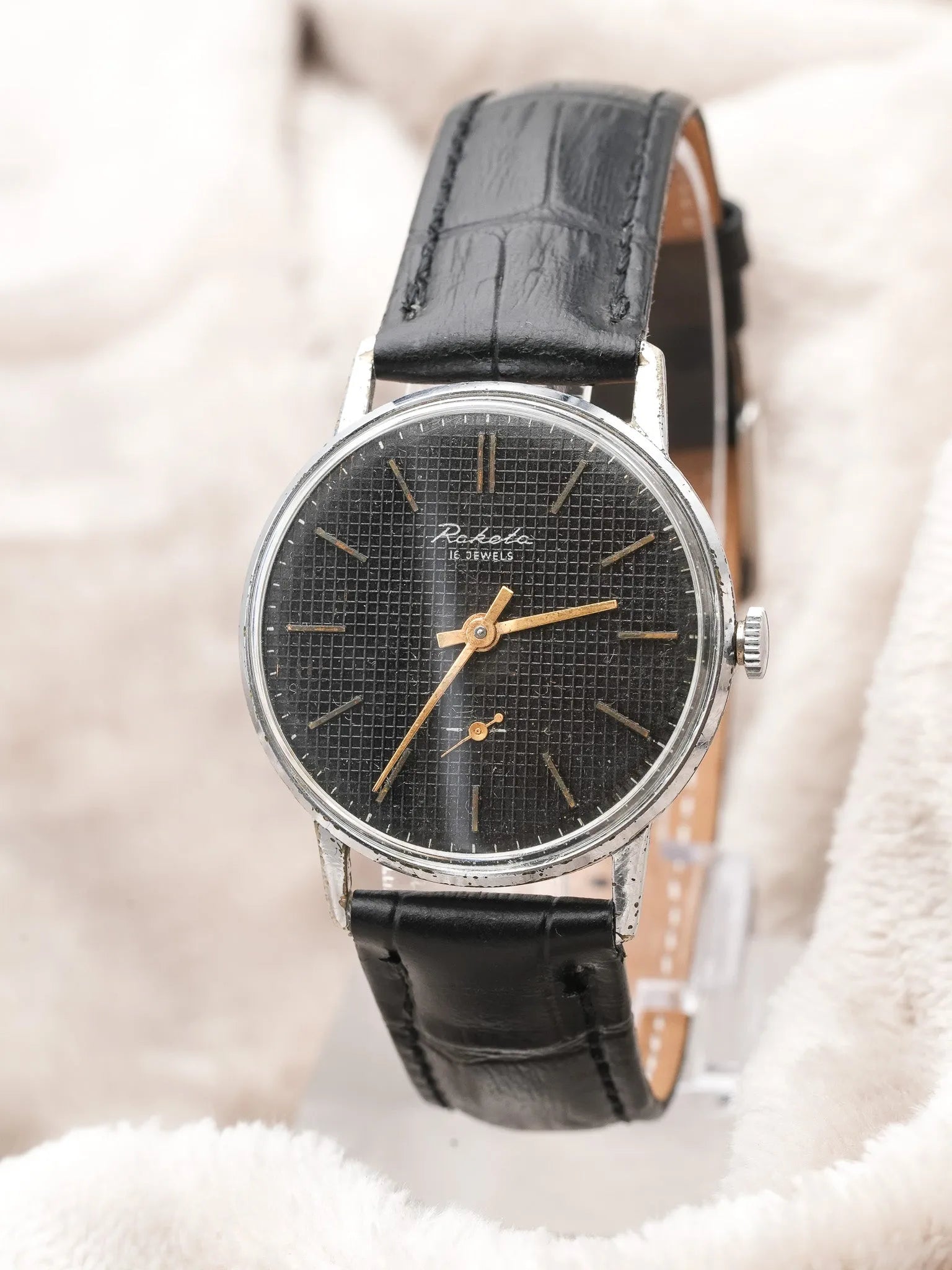 Raketa - Nid d'abeilles Noir Petite-seconde OR - 1960s - Atelier Victor - Vintage Shop