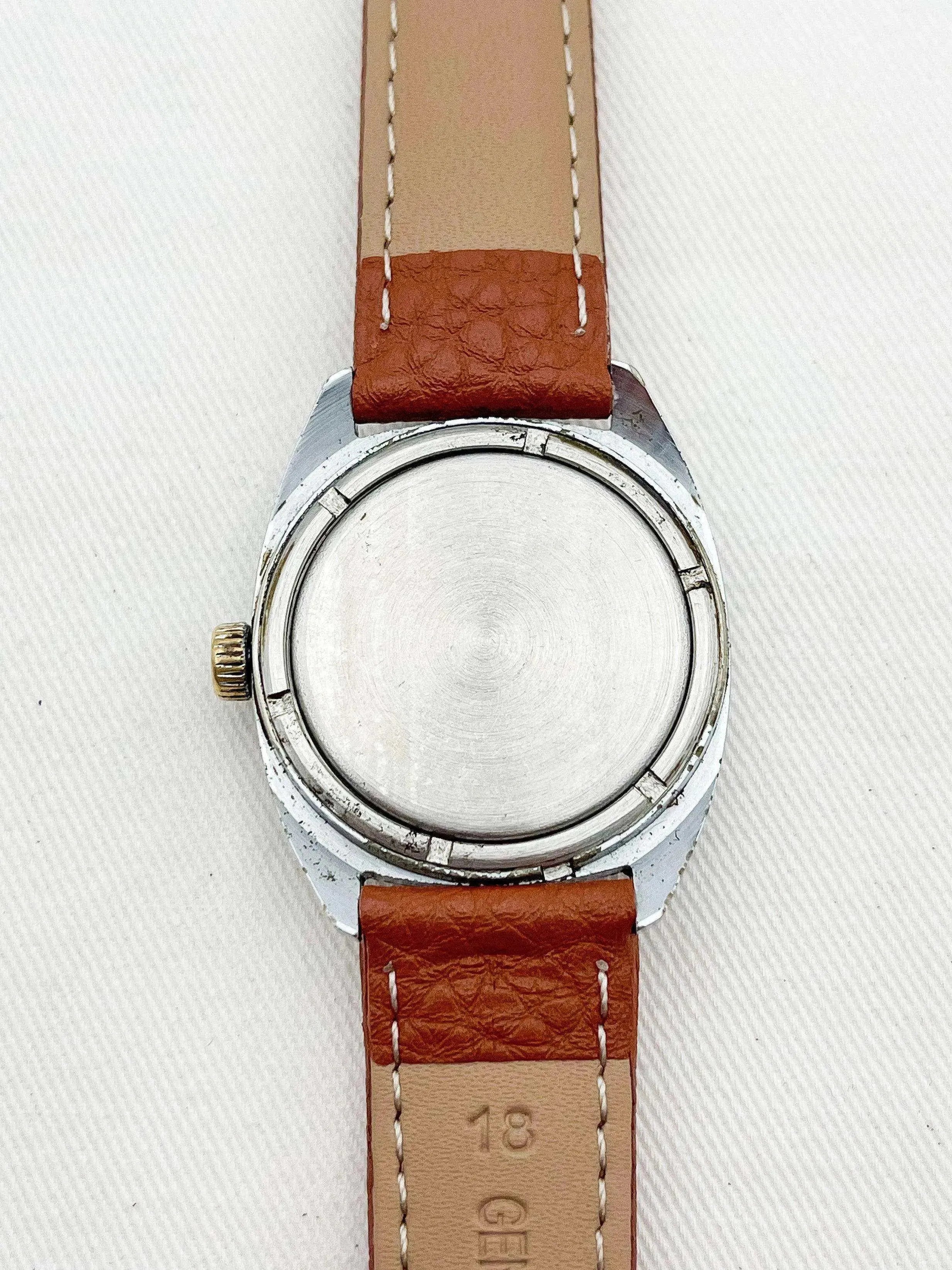 Raketa - Tonneau Champagne Patiné - 1960s - Atelier Victor - Vintage Shop