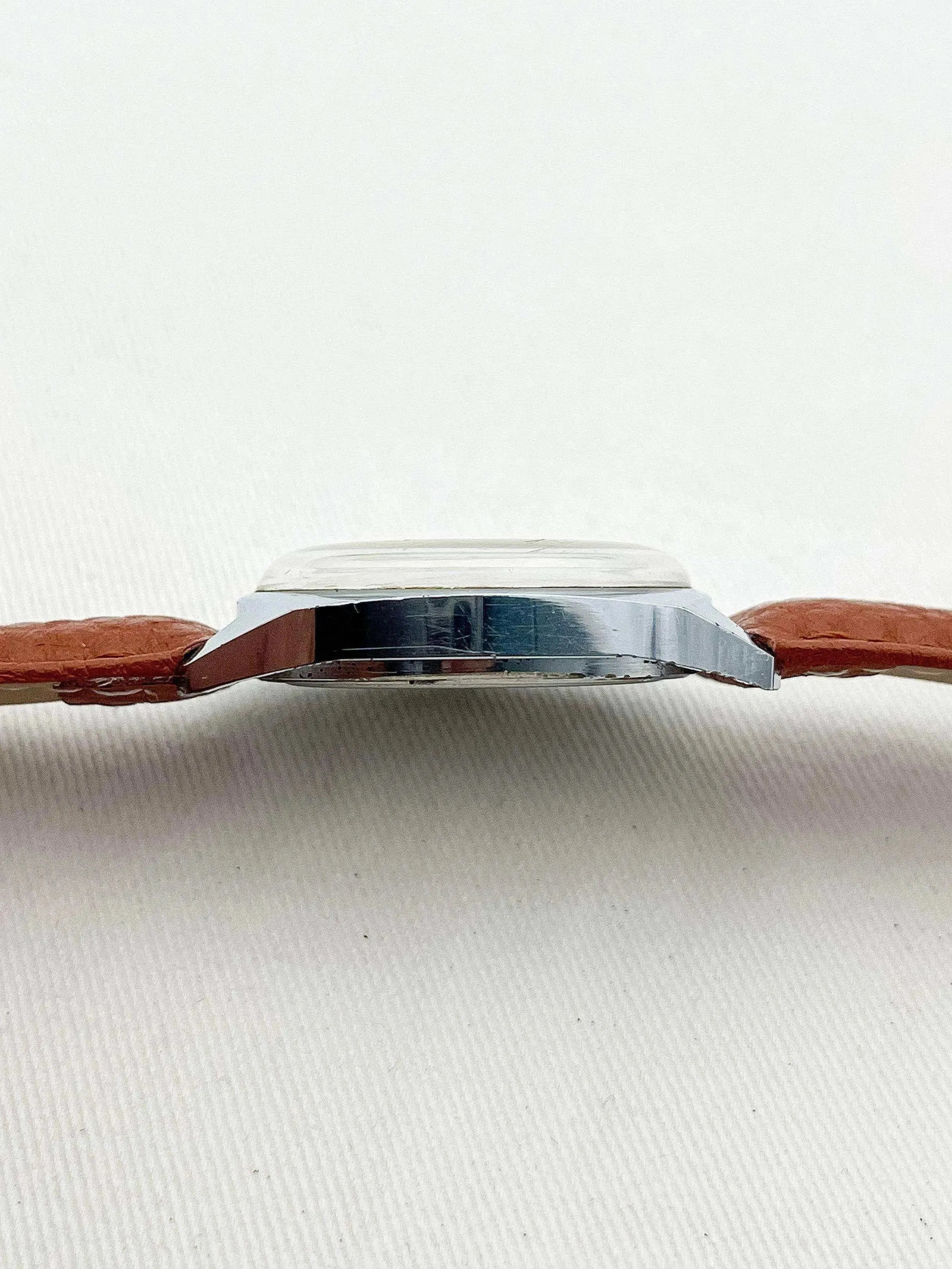 Raketa - Tonneau Champagne Patiné - 1960s - Atelier Victor - Vintage Shop